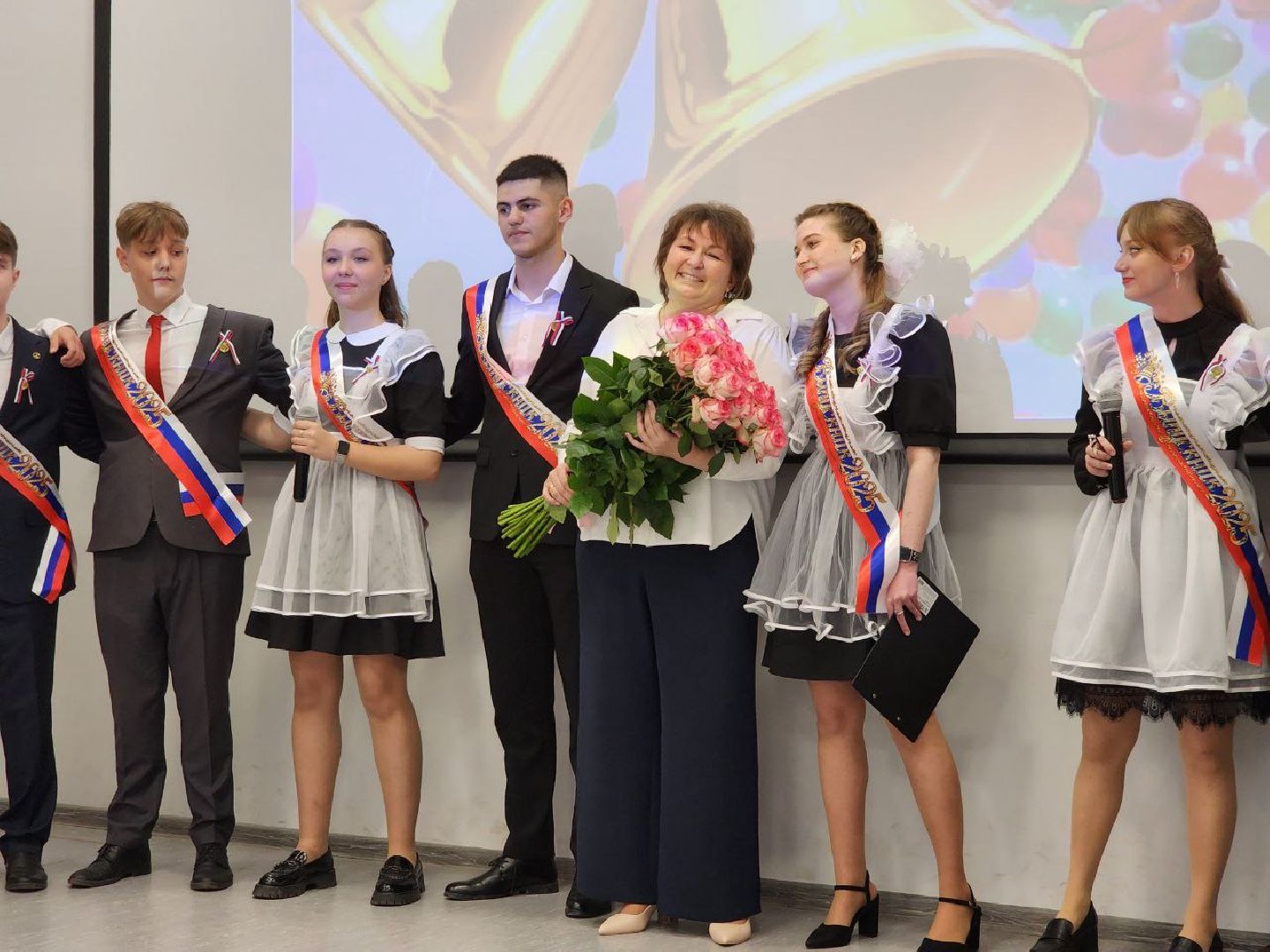 солнечногорск, последний звонок, 11 класс, ученики, школа,