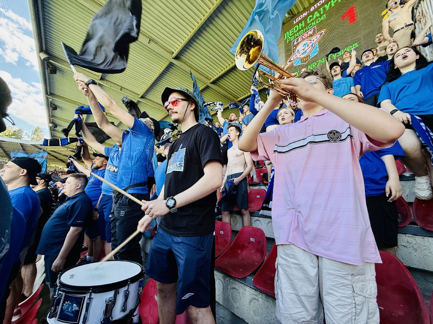 раменское, леон сатурн, раменский сатурн, футбольные фанаты,