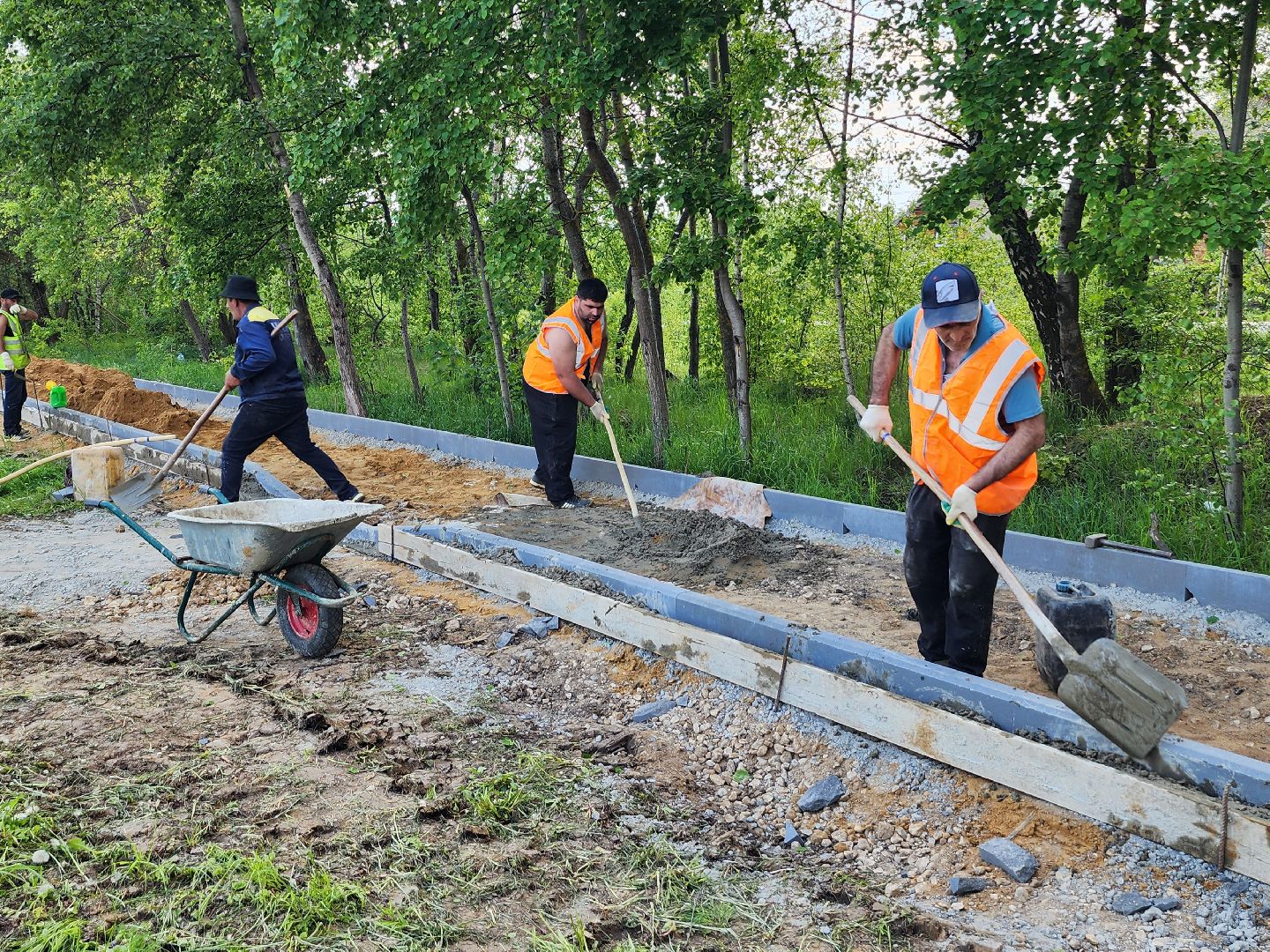 серпухов, народные тропы в серпухове, микрорайон ивановские дворики, улица юбилейная, дороги,