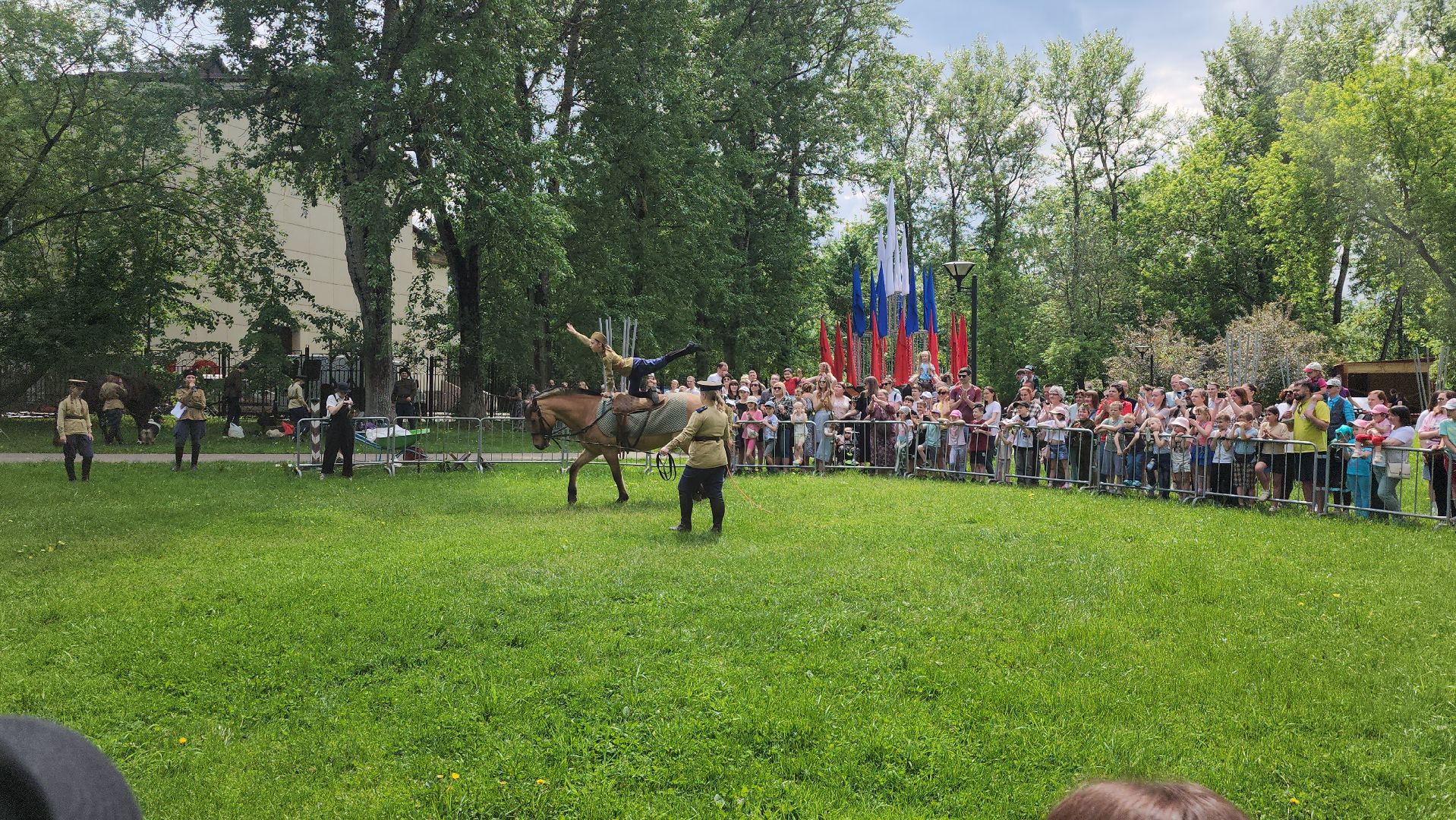 Конное представление, Трюки на лошади, щёлково,
