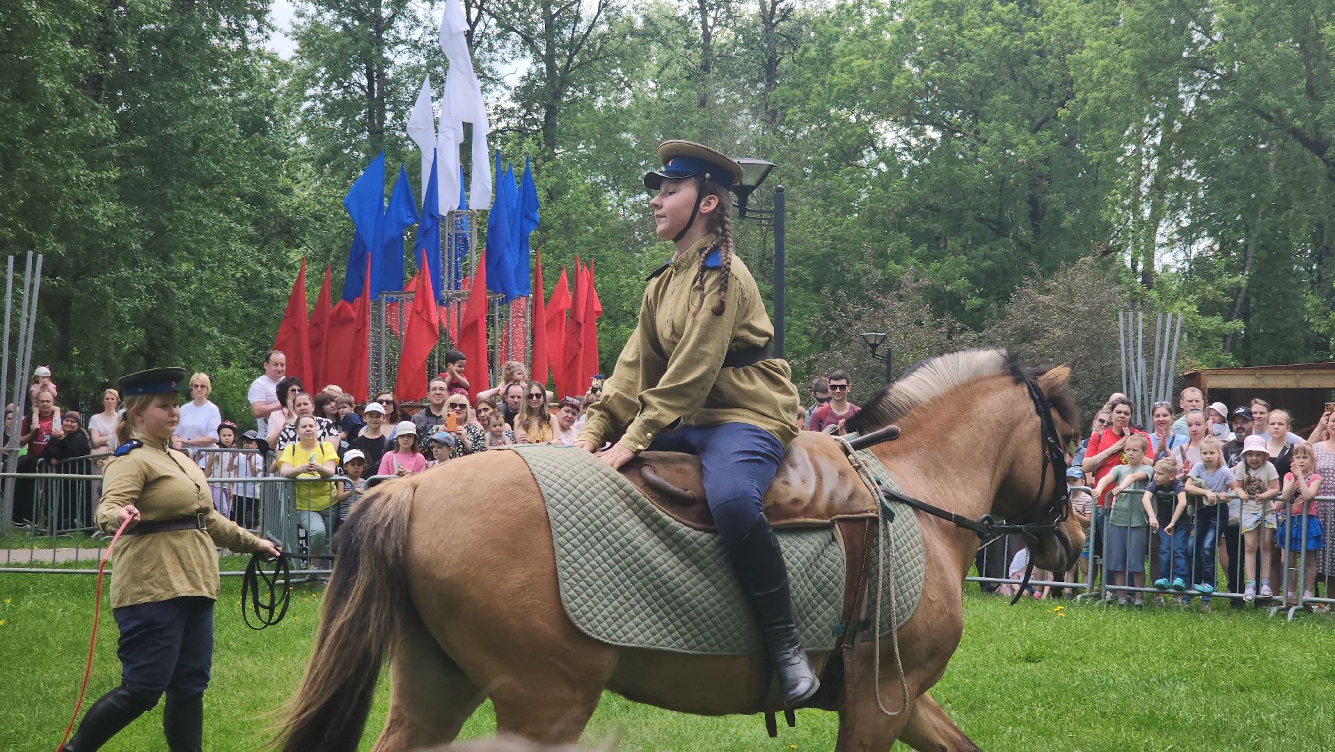 Конное представление, Трюки на лошади, щёлково,