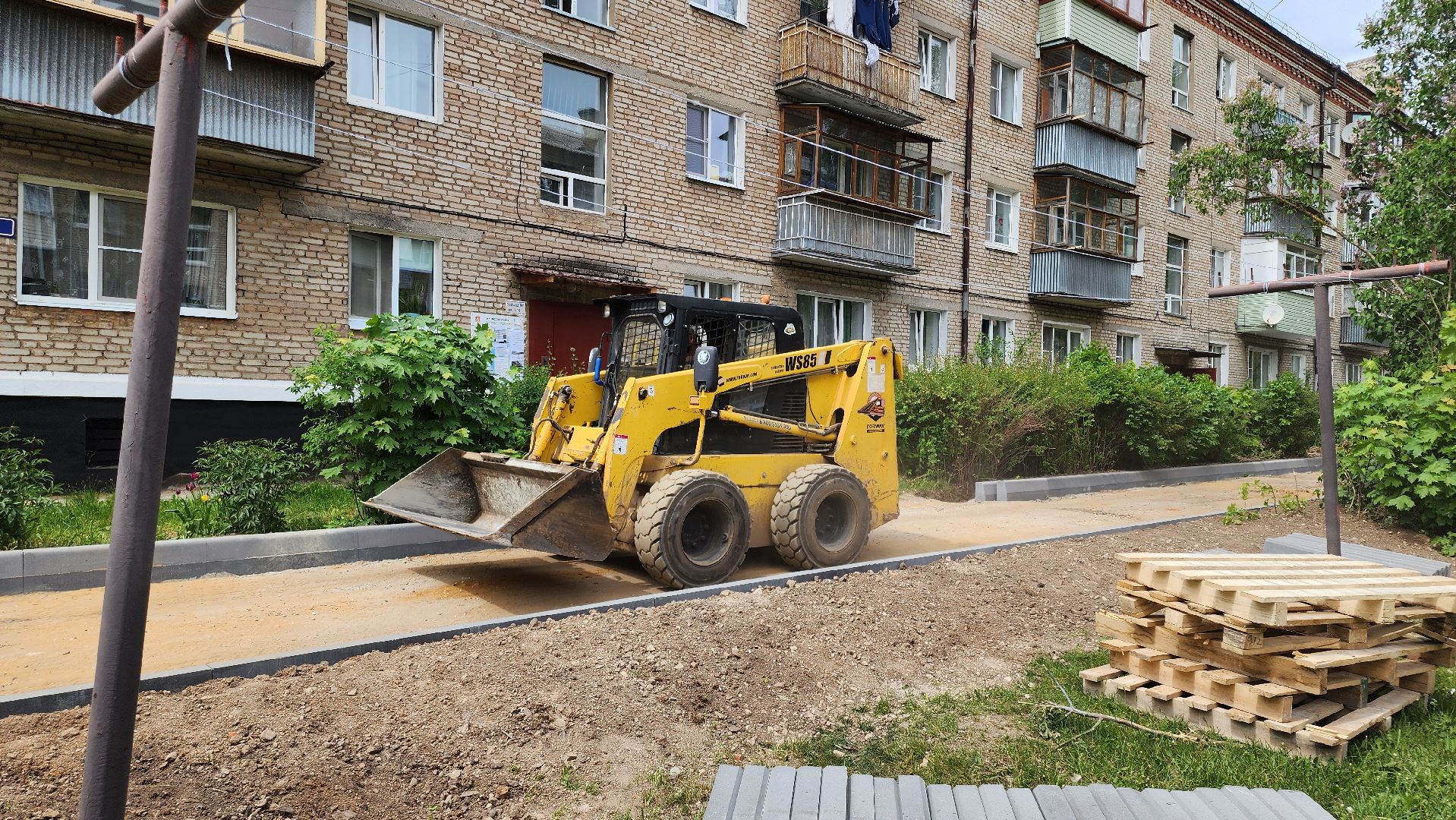кашира, комплексное благоустройство дворов, тротуары, парковки, входные группы, асфальтирование дворов,