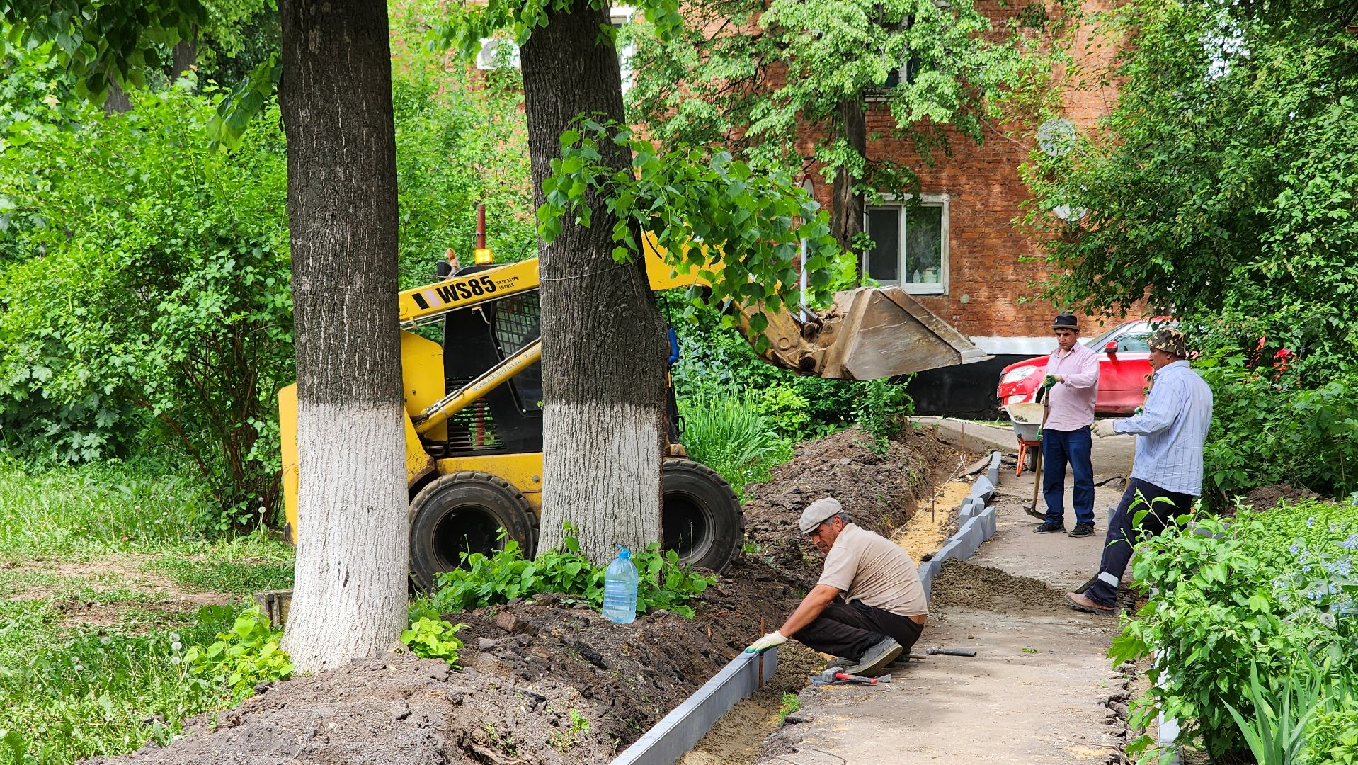 кашира, комплексное благоустройство дворов, тротуары, парковки, входные группы, асфальтирование дворов,
