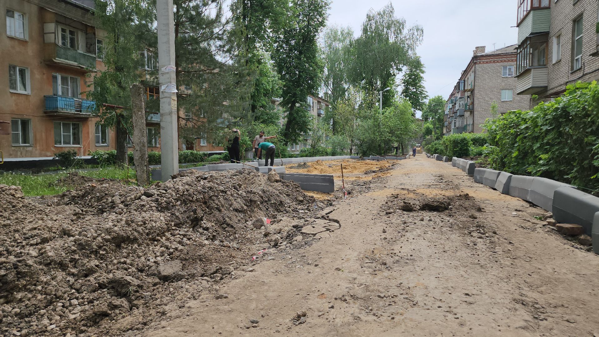 кашира, комплексное благоустройство дворов, тротуары, парковки, входные группы, асфальтирование дворов,