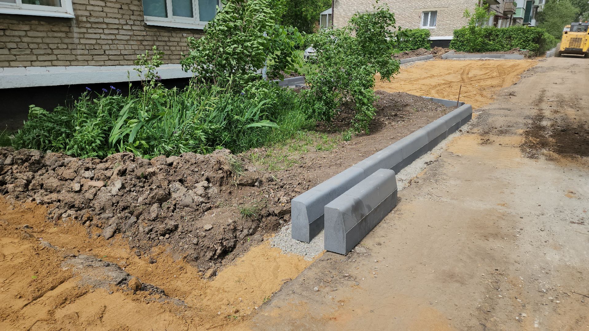 кашира, комплексное благоустройство дворов, тротуары, парковки, входные группы, асфальтирование дворов,