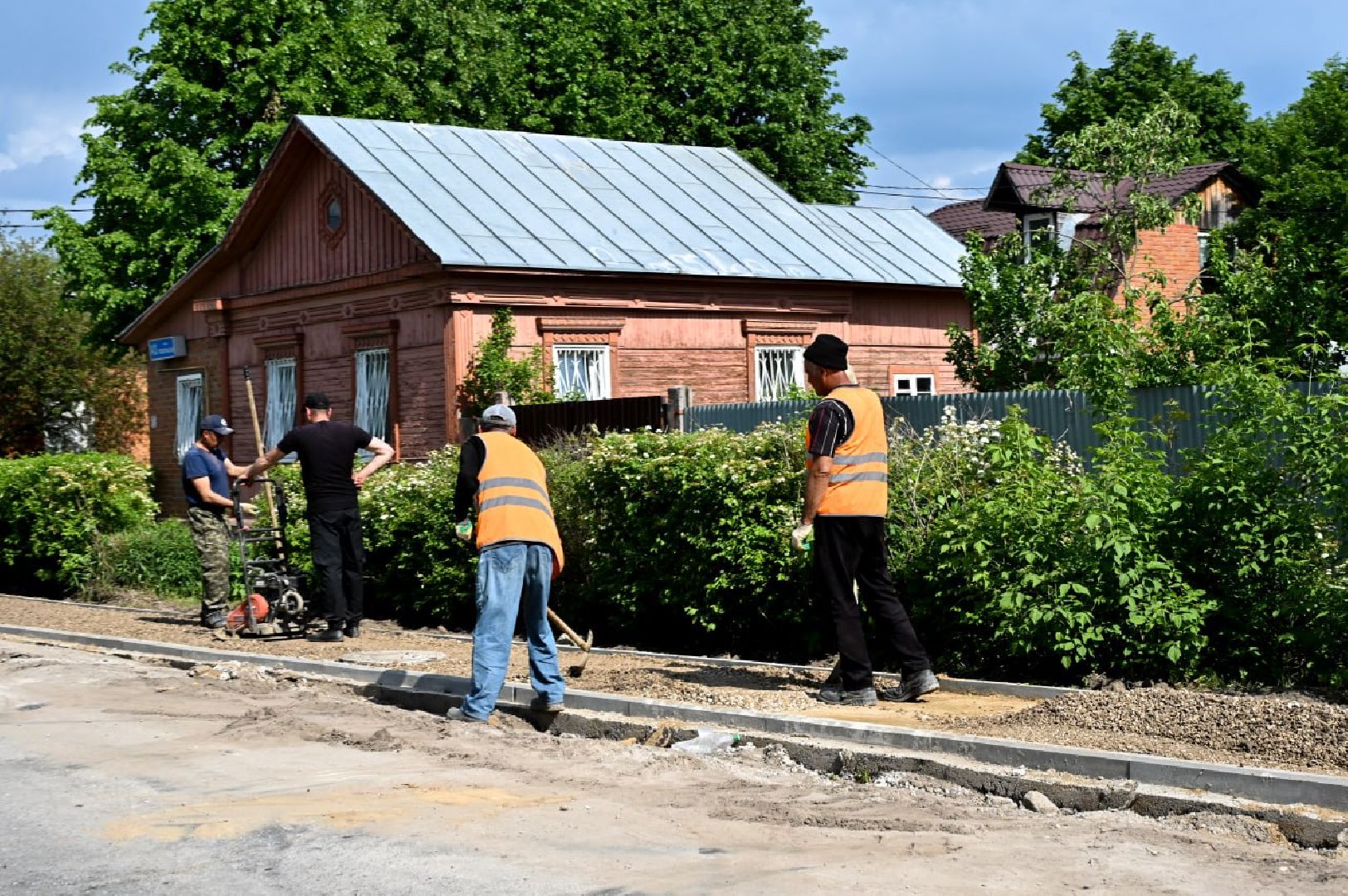 серпухов, улица подольская, улица новокольцевая, ремонт тротуаров, ремонт дорог,
