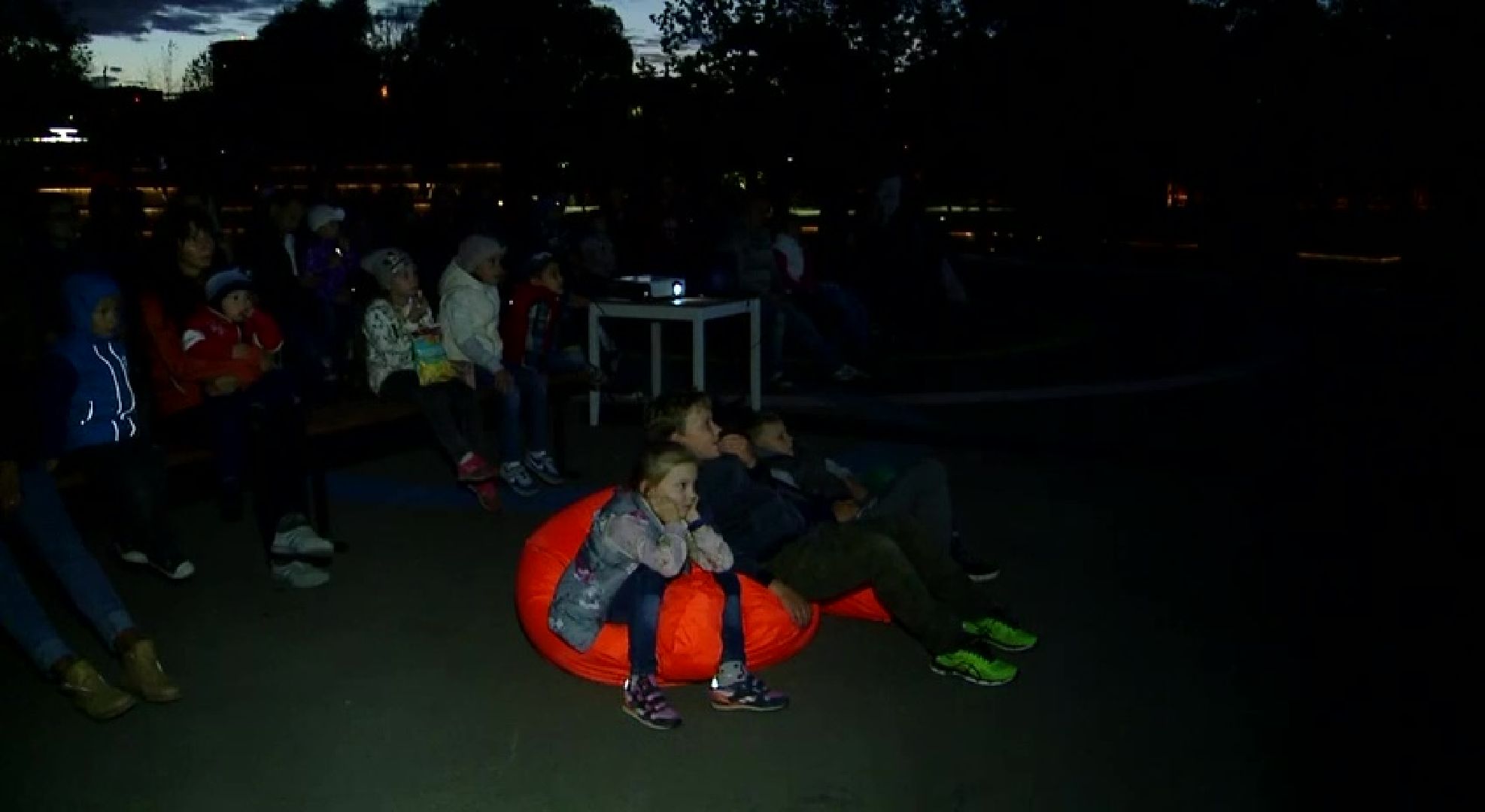 Реутов, кинотеатры, открытый показ, «Калашников», «Крылья над Берлином», «Небо измеряется милями»