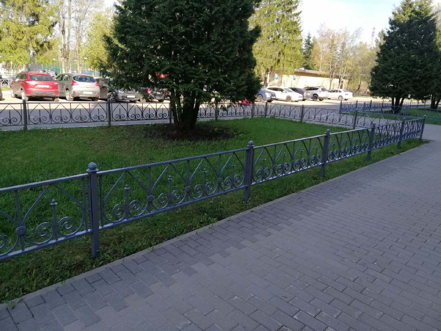 Городской округ Восход , жкх, благоустройство,покраска забора,