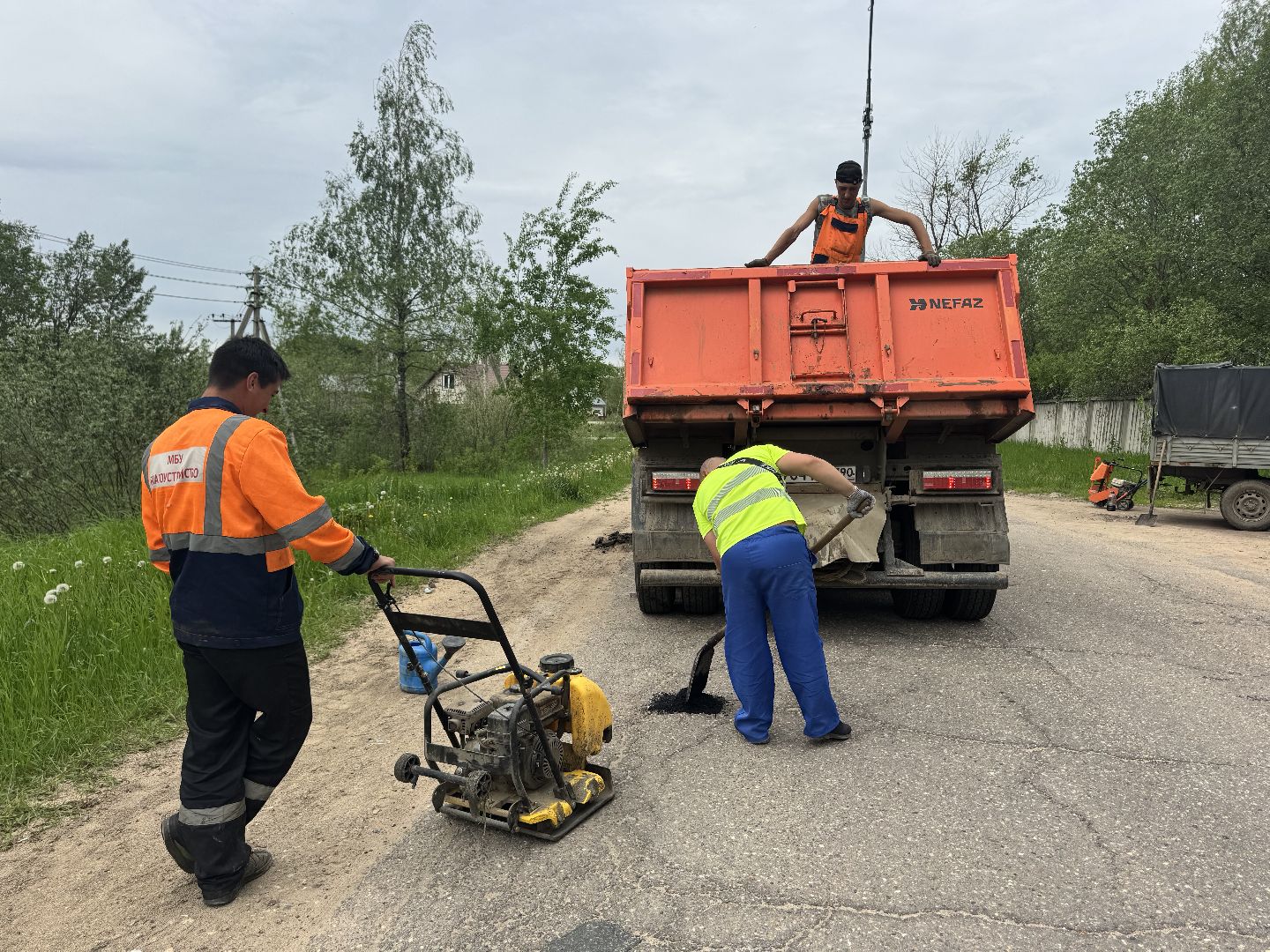 шаховская, ямочный ремон, ямочный ремонт дорог, коммунальная служба,