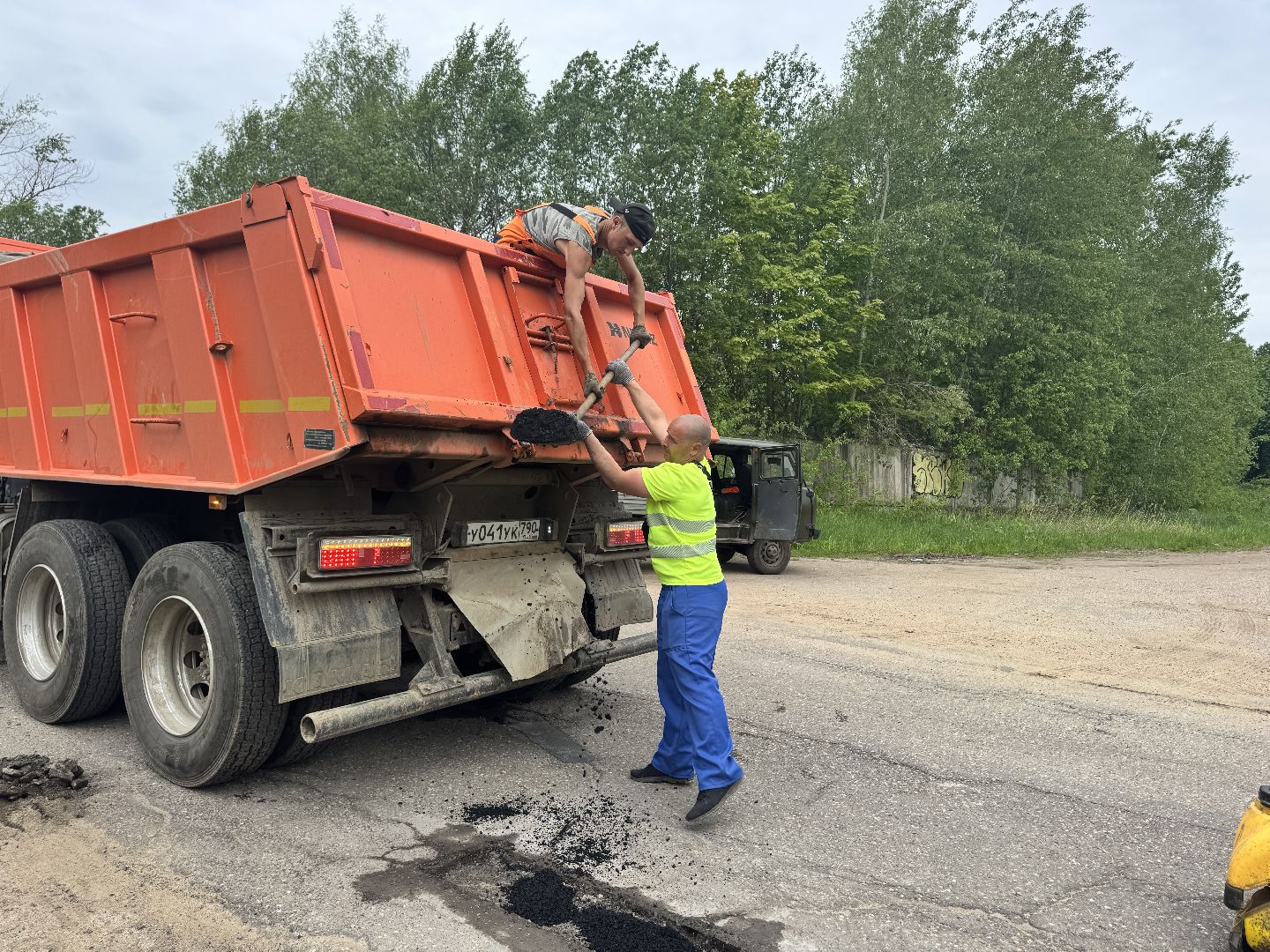 шаховская, ямочный ремон, ямочный ремонт дорог, коммунальная служба,