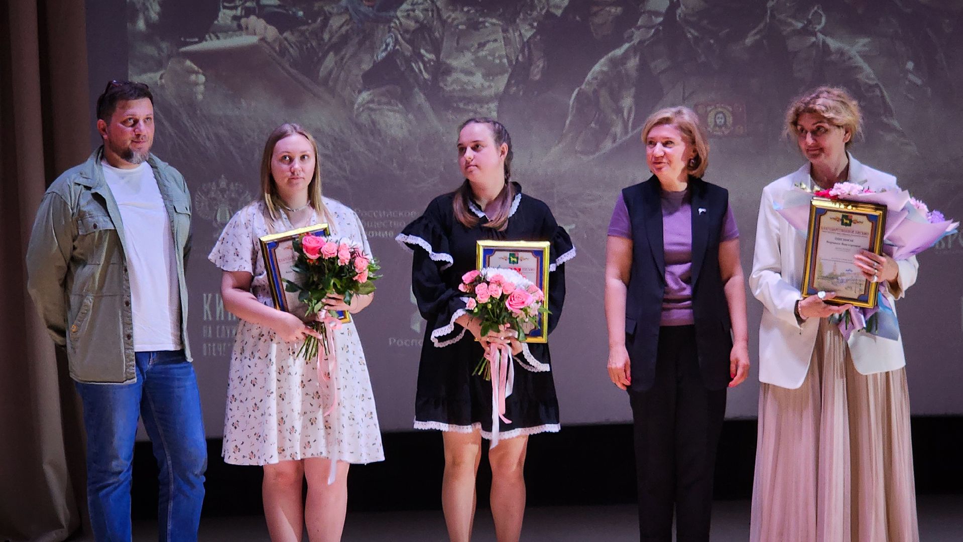 бронницы, передвижной кинофестиваль в Бронницах , открытие кинофестиваля, на службе Отечеству ,