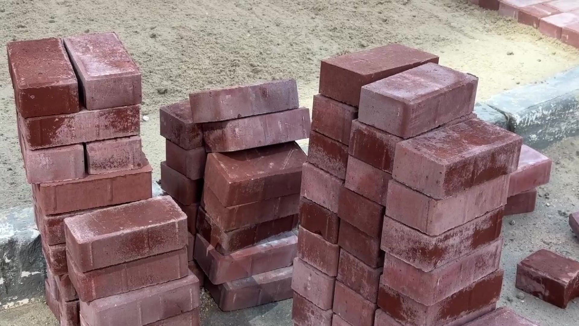 реутов, благоуствойство, брусчатка, замена покрытия, двор,