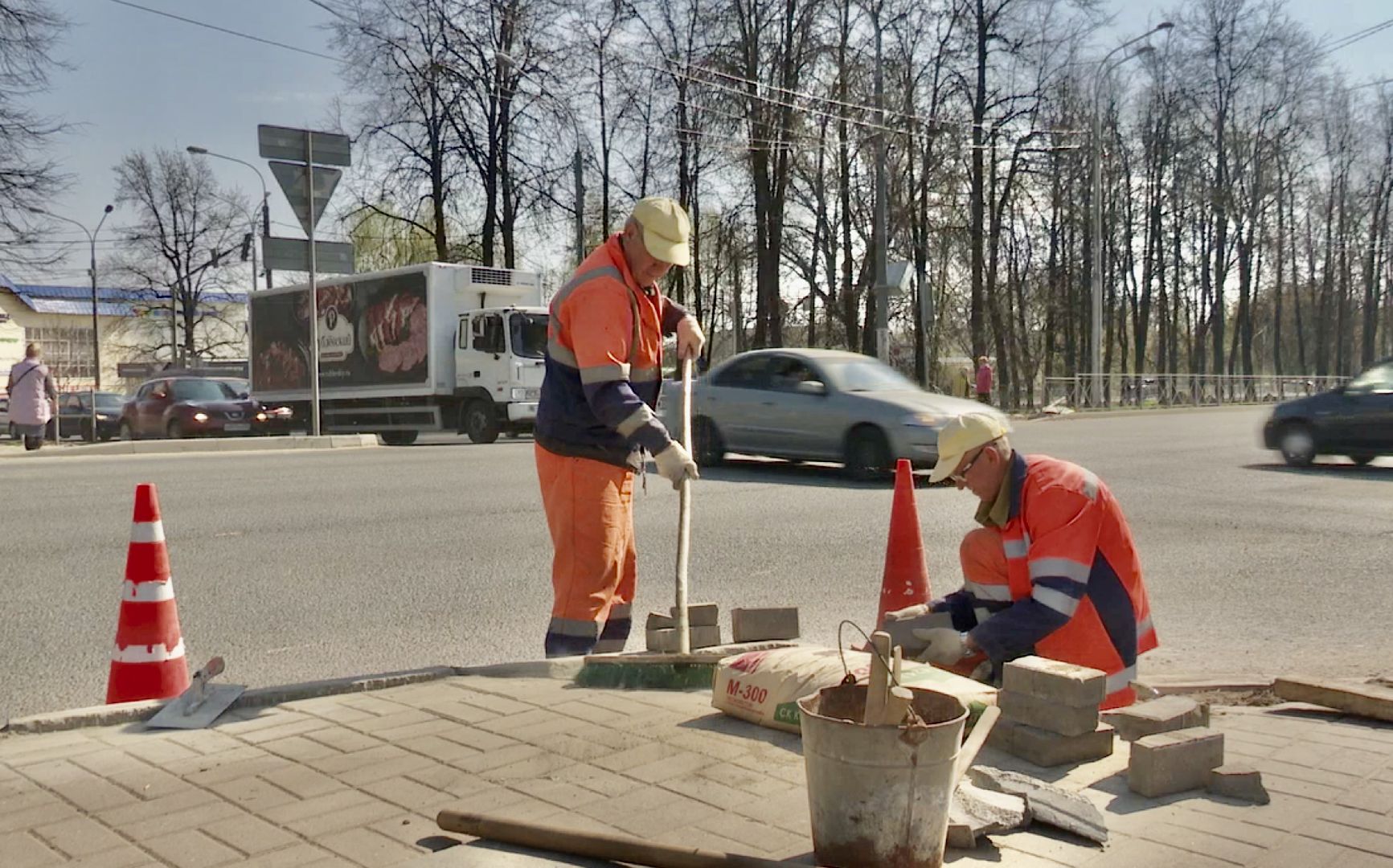 Клин, ремонт, перемены, замена плитки