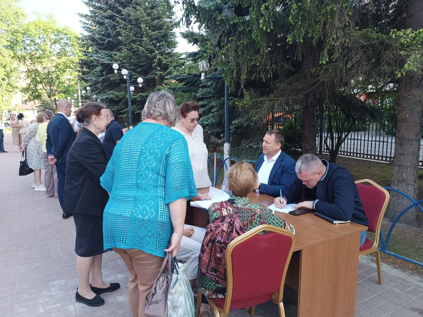 люберцы, выездная администиация, вопросы жителей, дороги, благоустройство, решение проблем,