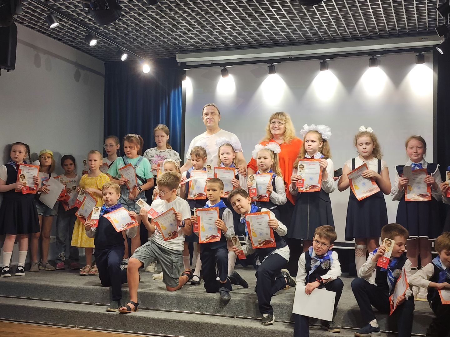 долгопрудный, центральная модельная библиотека, день самоуправления, школьники, книговыдача,