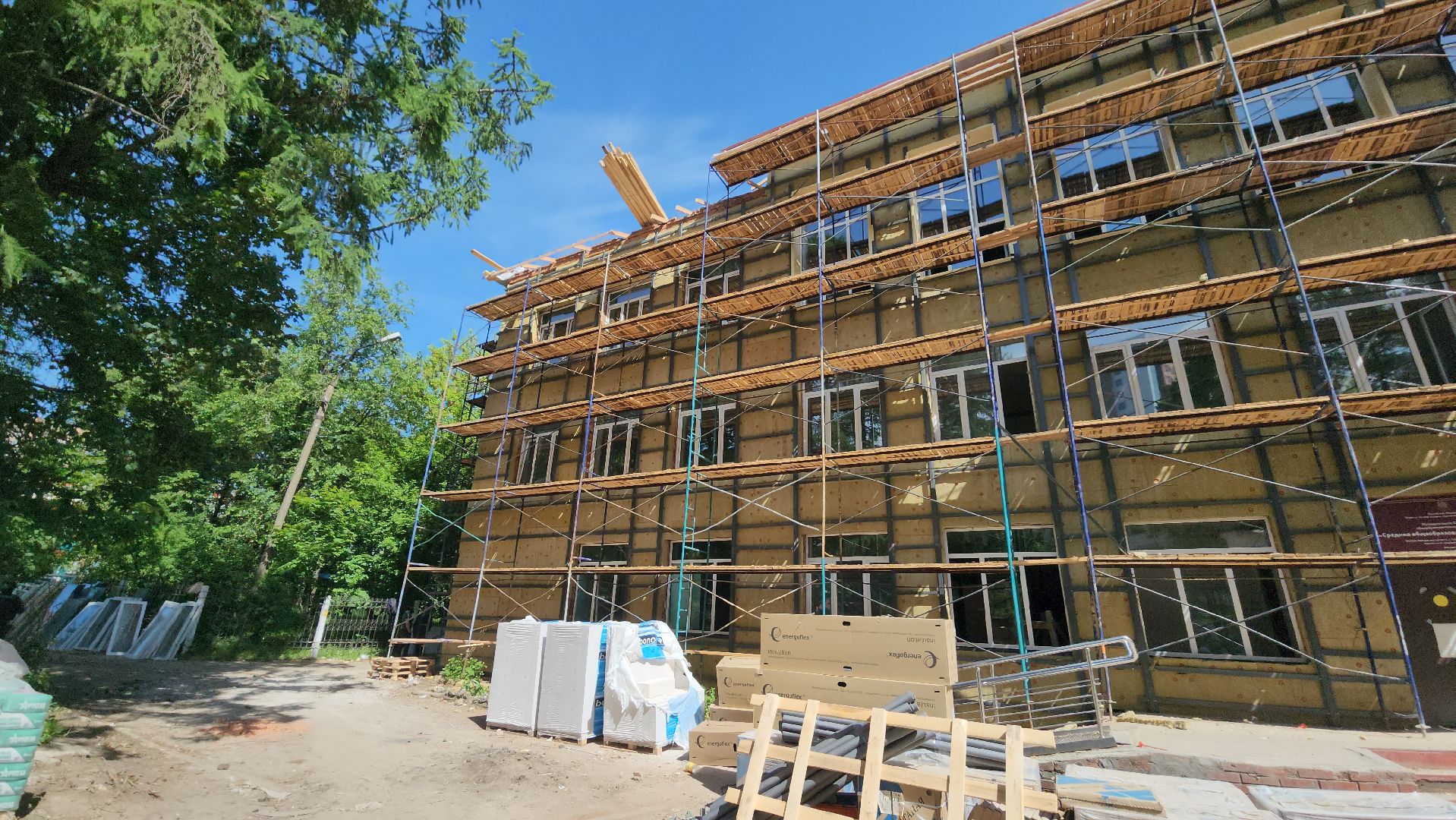 серпухов, капитальный ремонт школ, школа 6, улица водонапорная, фасадные работы в школе,