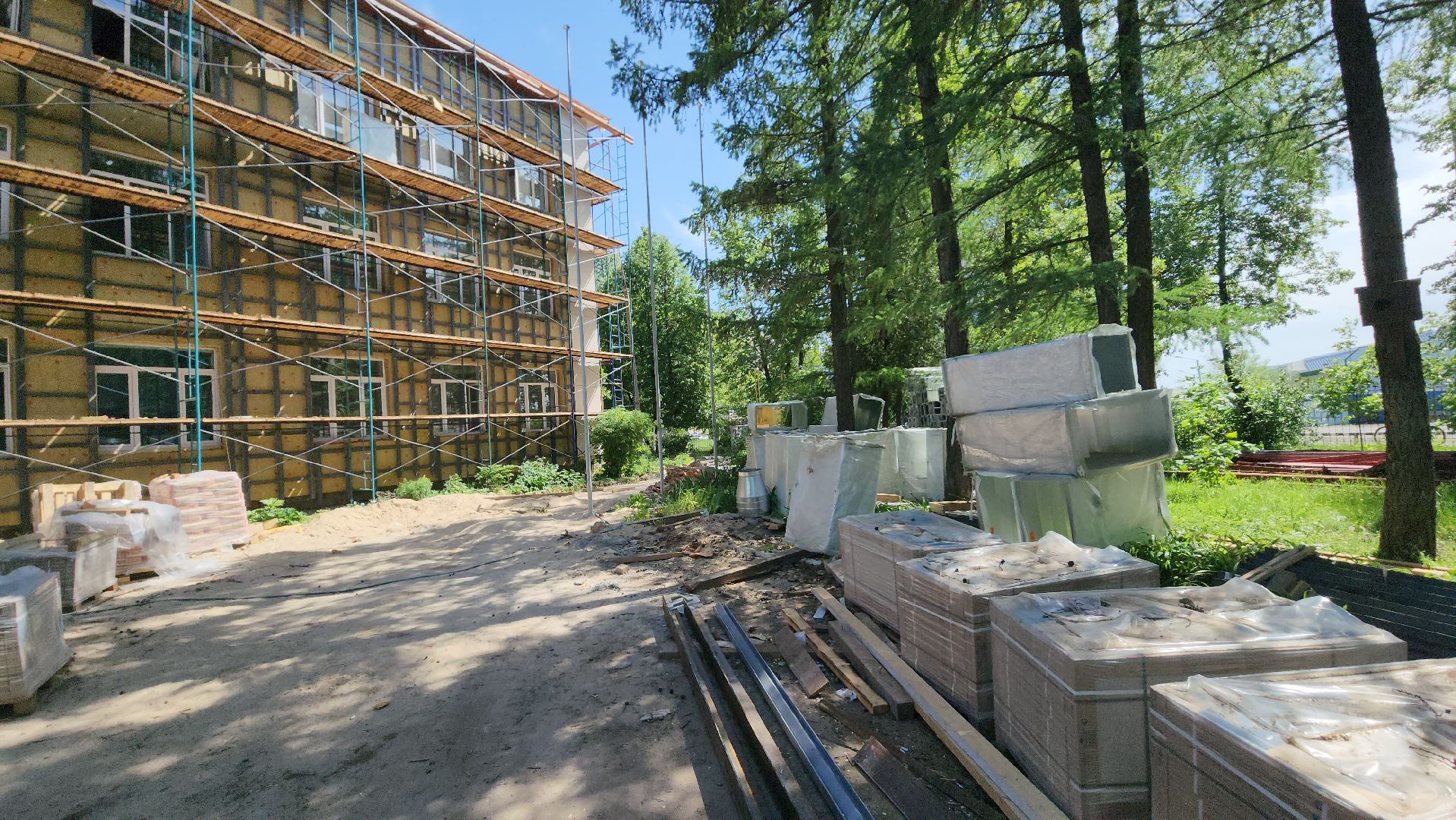 серпухов, капитальный ремонт школ, школа 6, улица водонапорная, фасадные работы в школе,