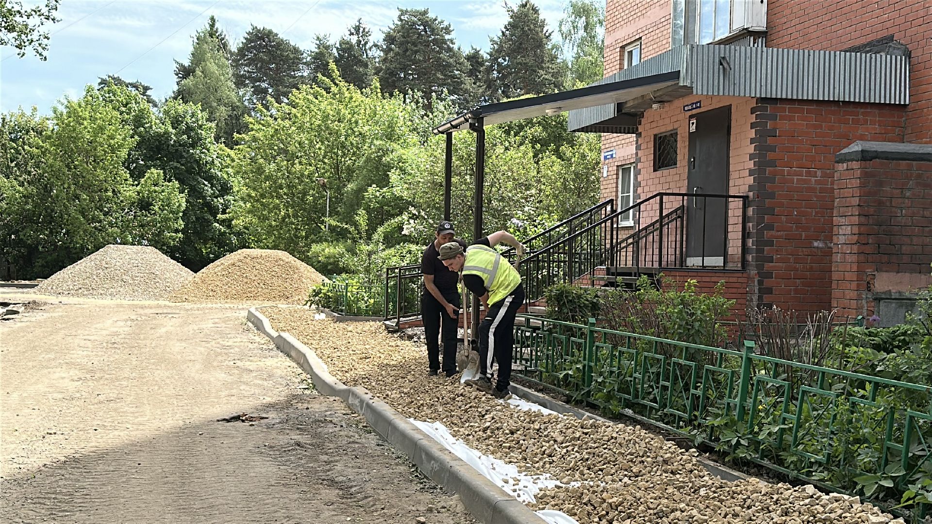 пушкино, благоустройство, парковочные места, пешеходная дорожка,