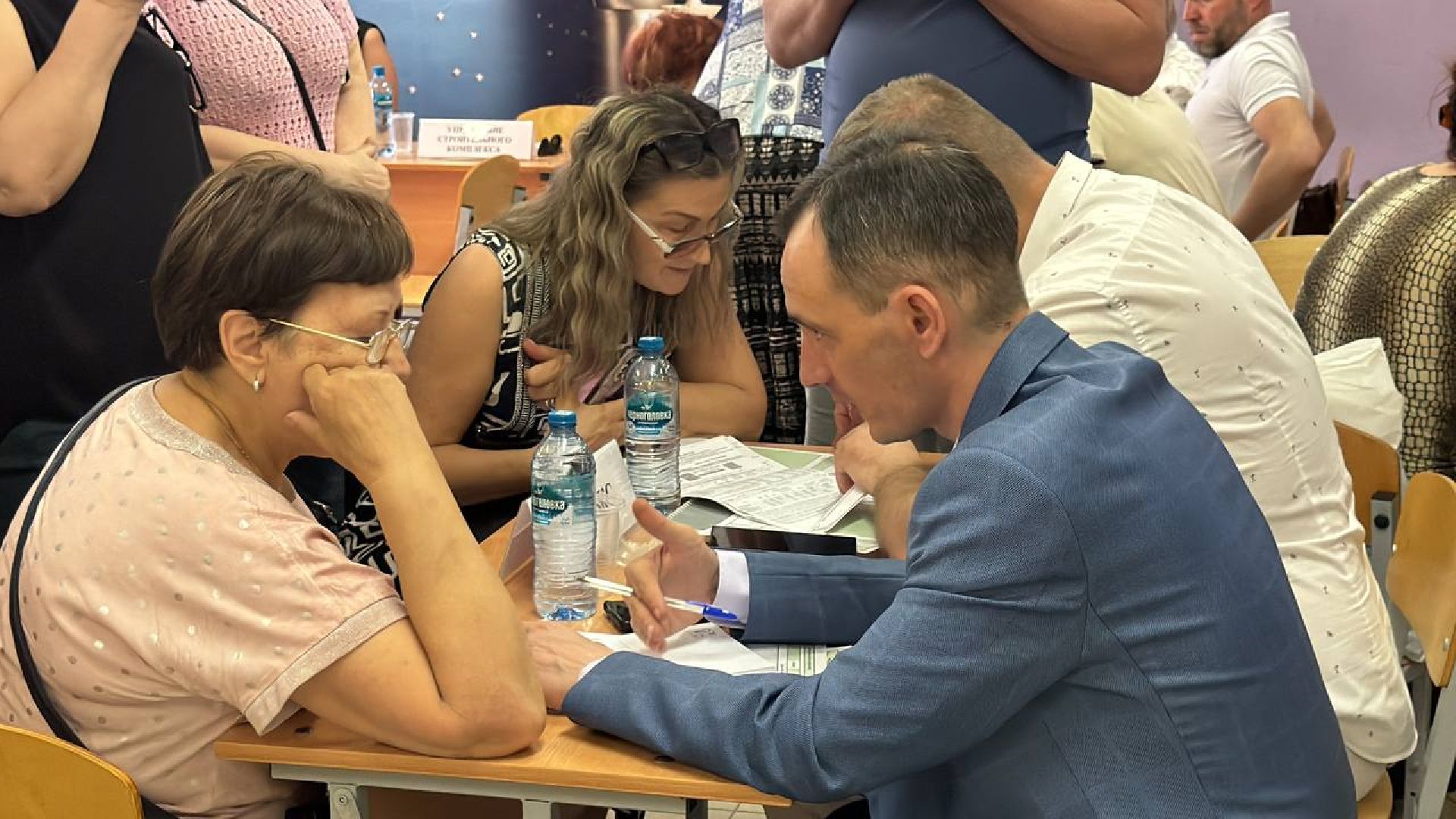 выездная администиация, встреча с жителями, обсуждение с жителями,