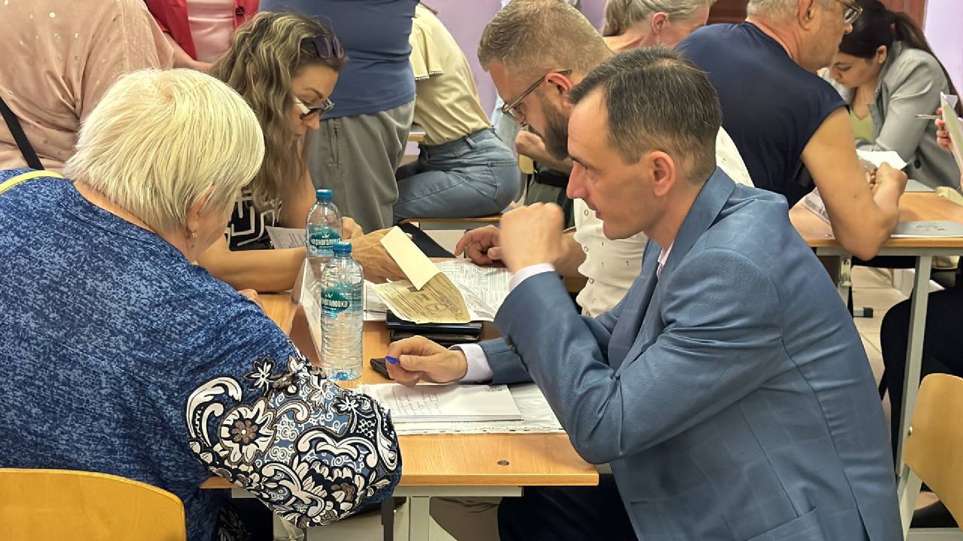 выездная администиация, встреча с жителями, обсуждение с жителями,