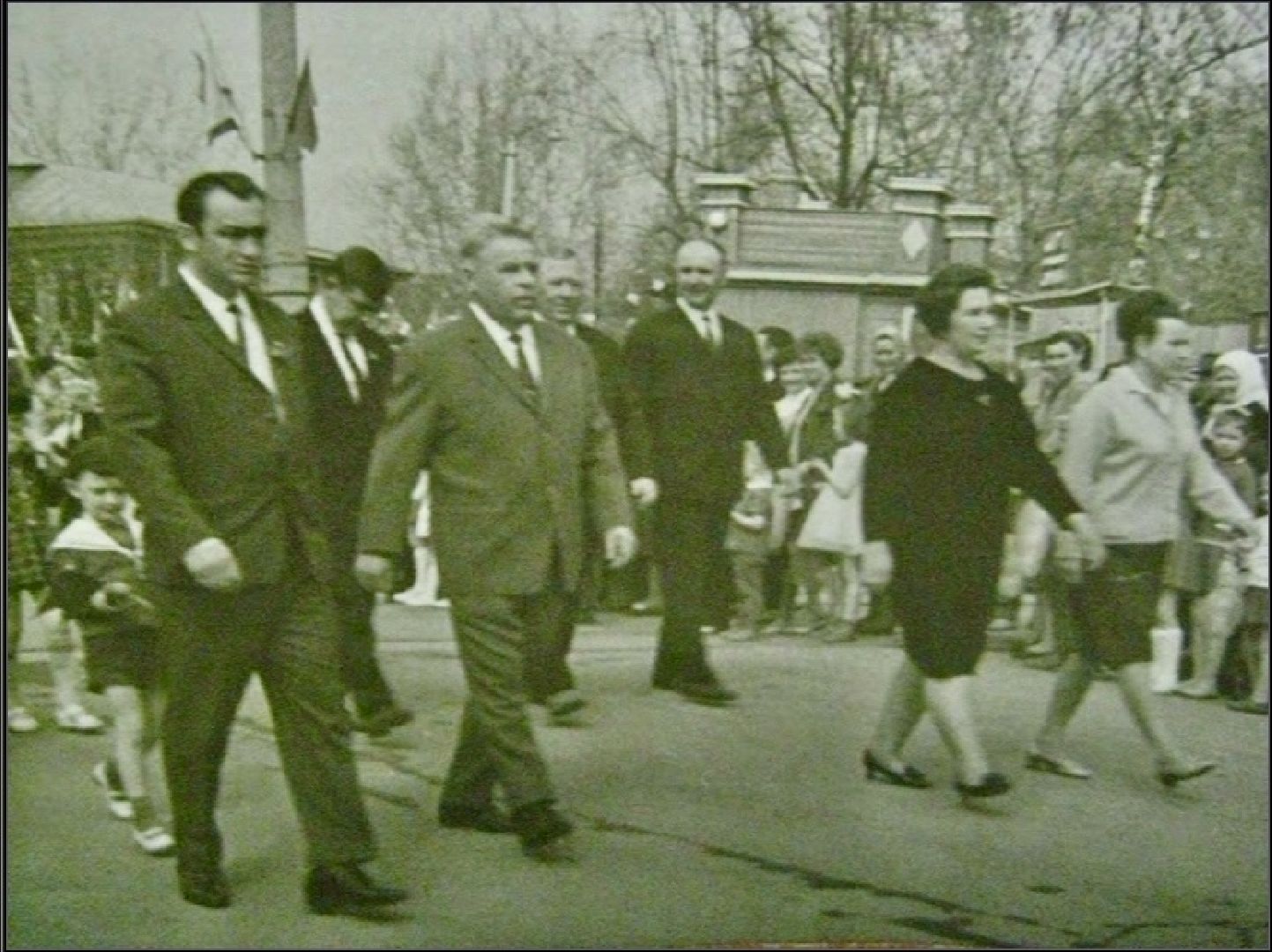 наро-фоминск, наро-фоминский городской округ, роман шамнэ, шелковый комбинат, мемориальная доска,