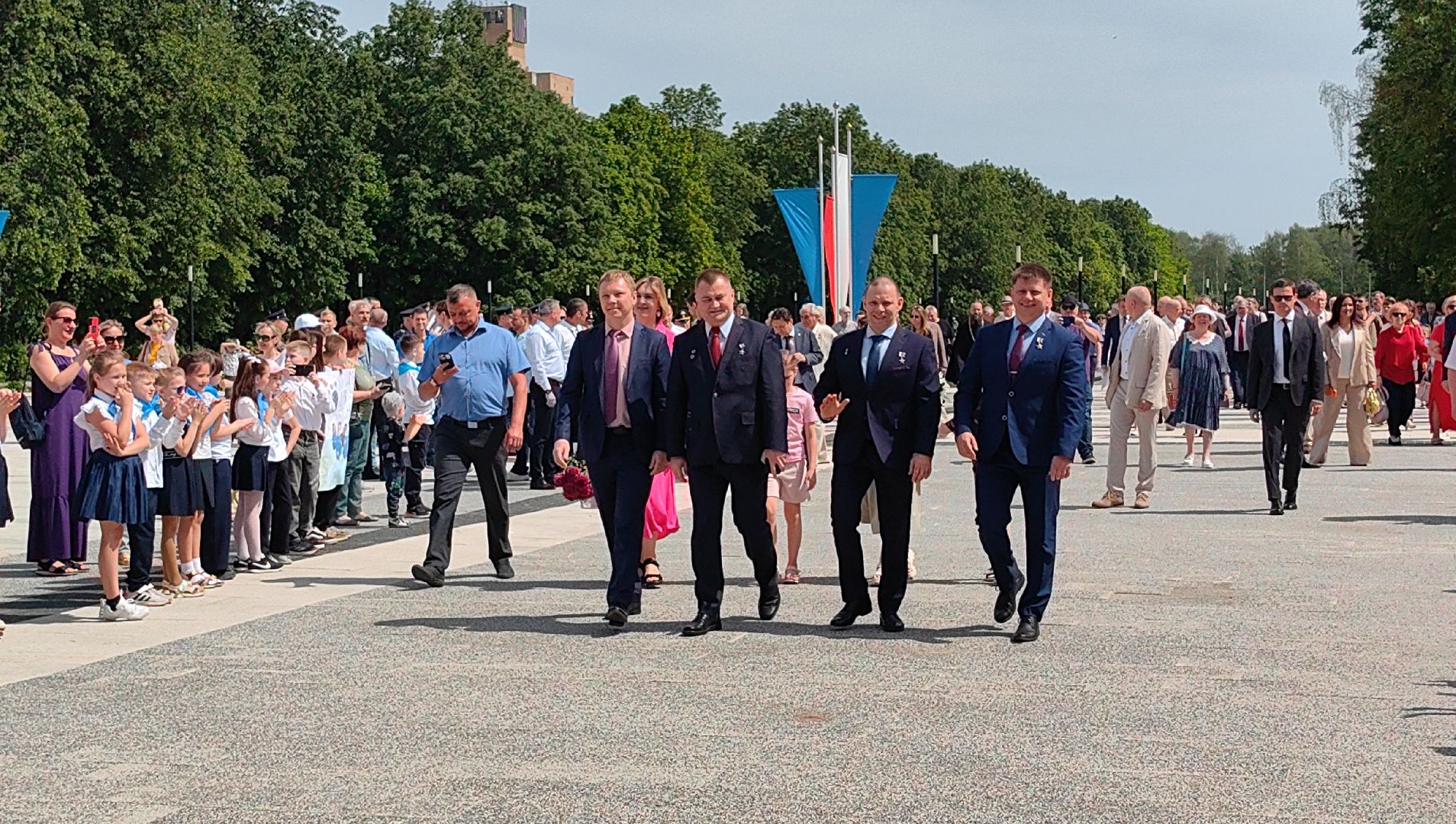 космонавт, полет , мкс, медали,