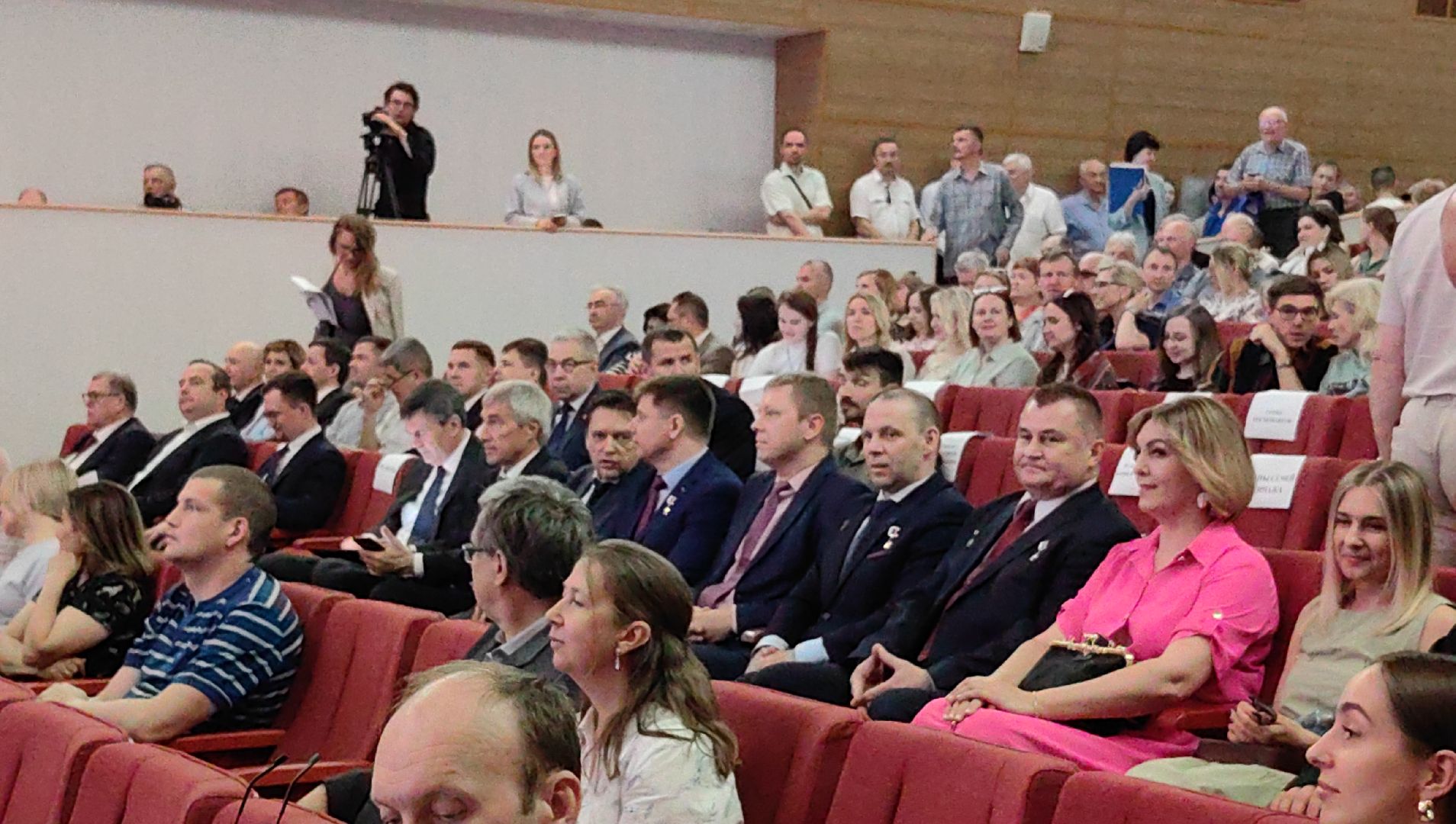 космонавт, полет , мкс, медали,