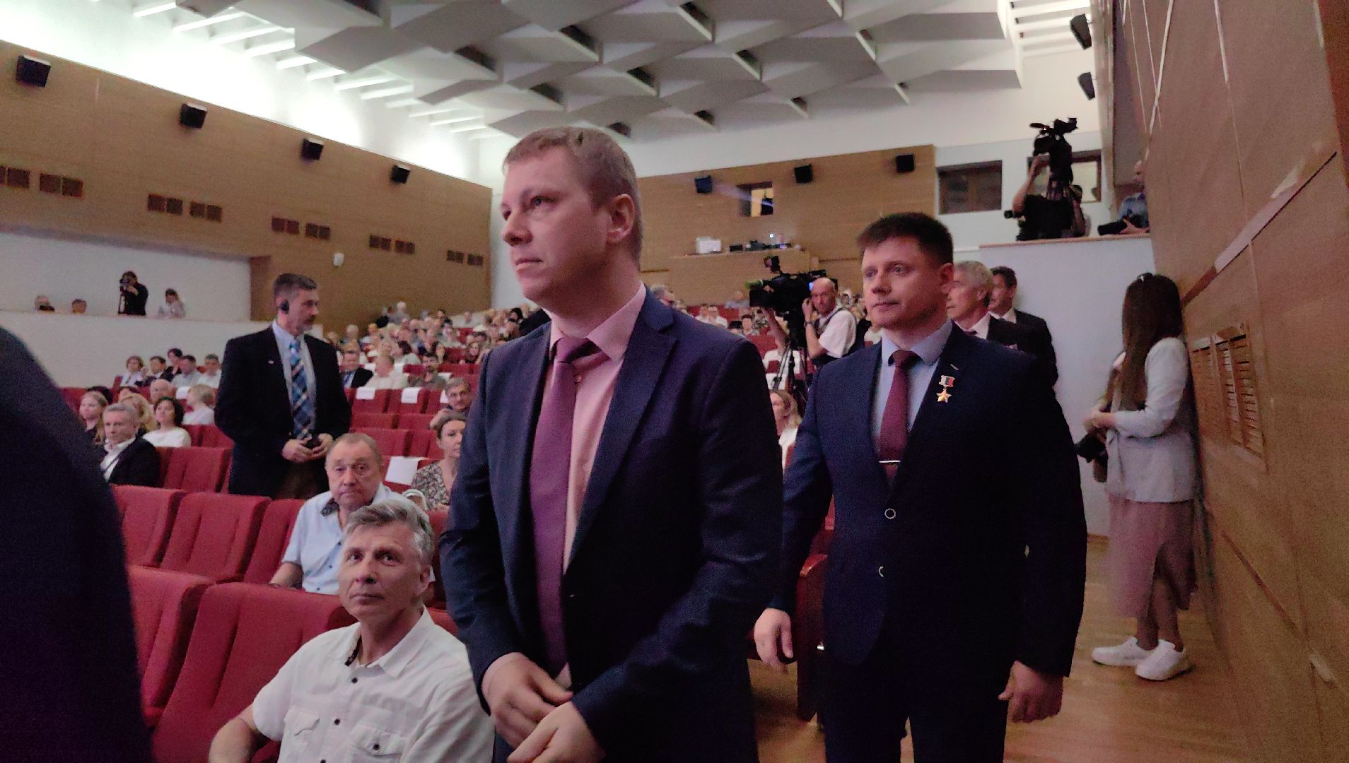 космонавт, полет , мкс, медали,