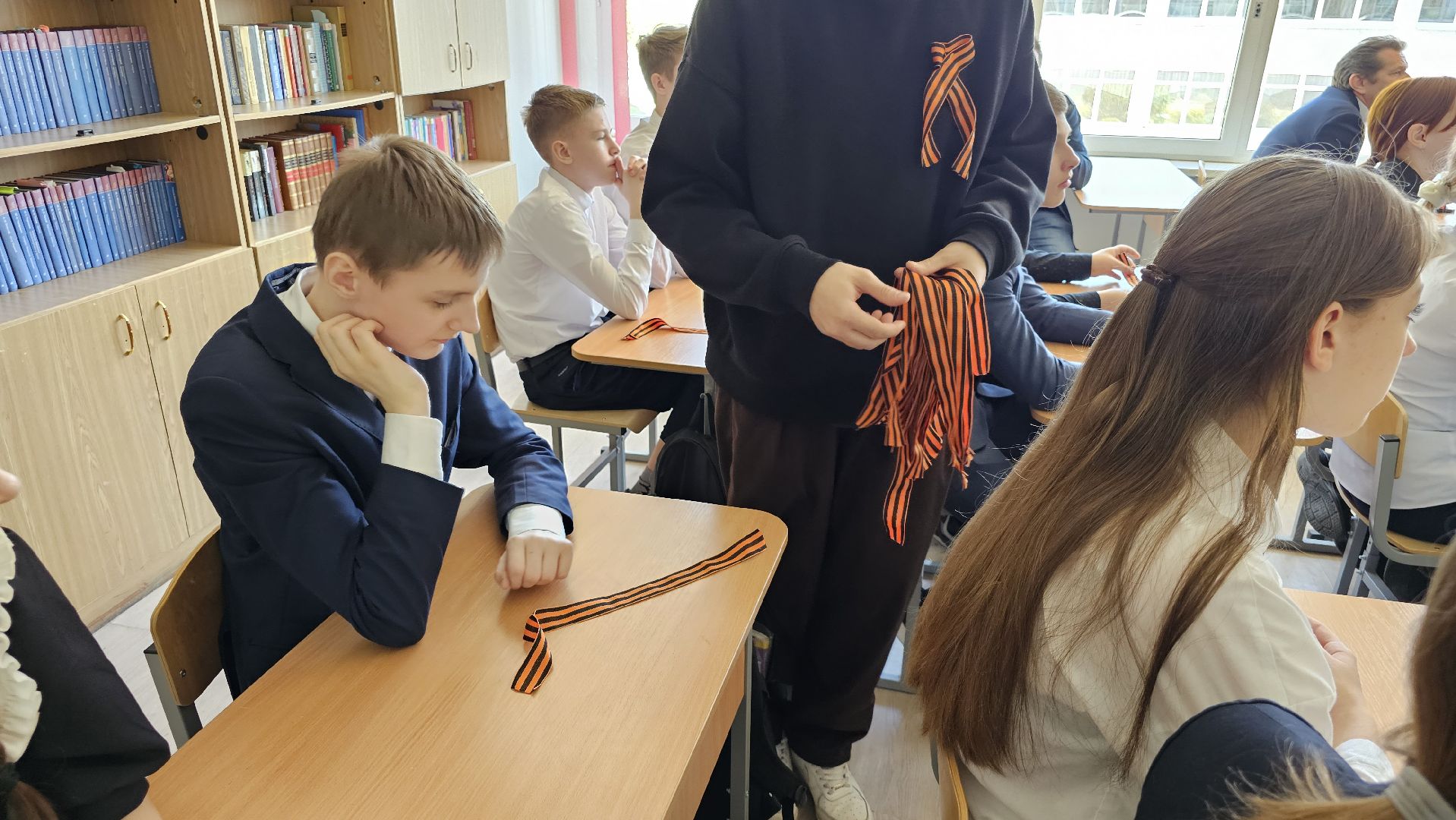 День Победы, урок мужества, георгиевская лента, Дзержинский