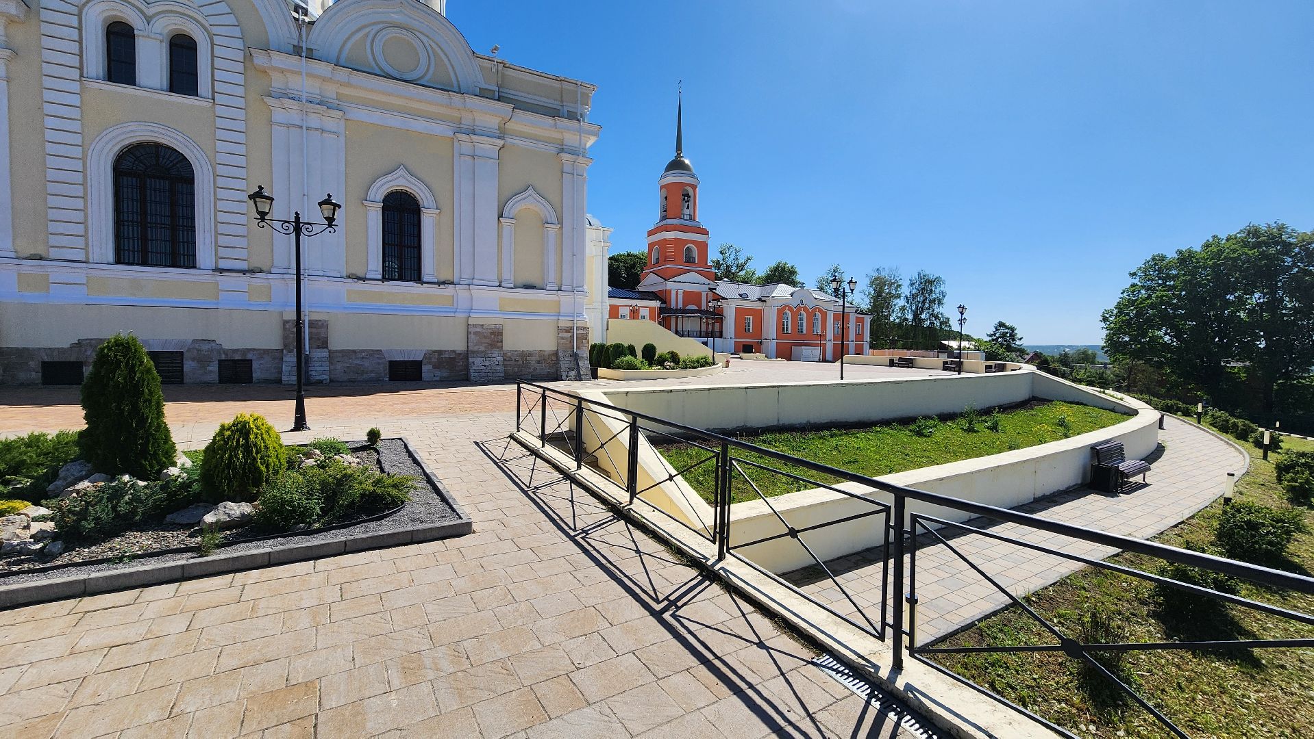 кашира, туризм, набережная оки, никитский монастырь, введенская церковь, куранты, стрелец, фото,