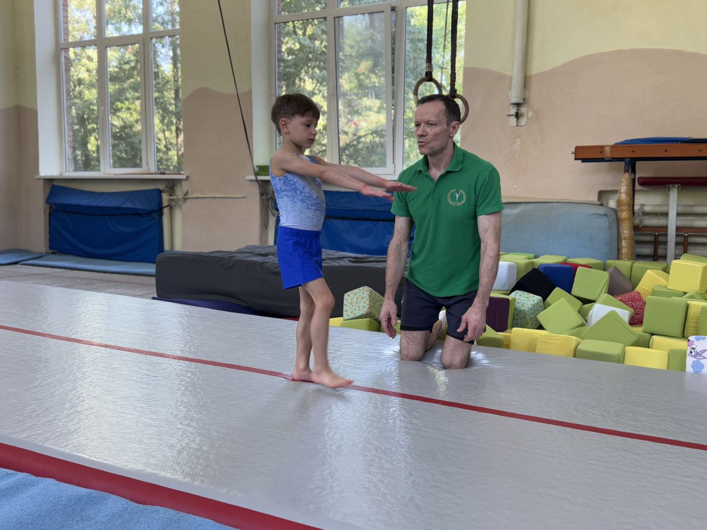 спортивная гимнастика, балашиха, книга рекордов россии, марк маилян, центр гимнастики смайл,