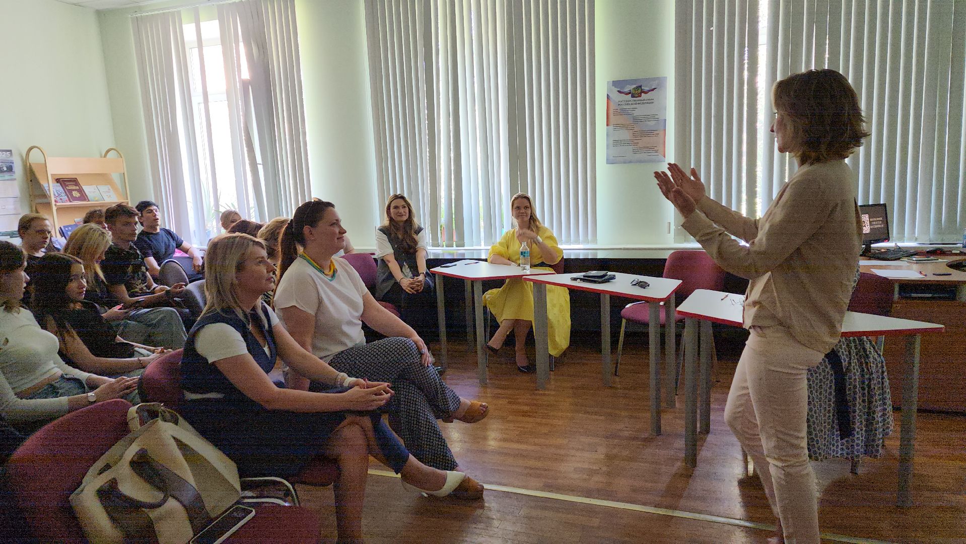 ивантеевка, студенты, креативная индустрия, нежный бизнес, круглый стол, поддержка бизнеса, новые практики, молодежь, решение проблем,вертикалки,