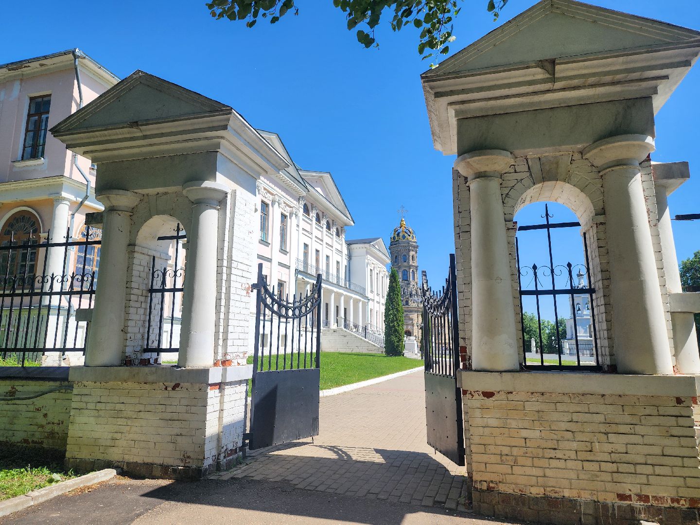 Подольск, Дубровицы, Усадьба, Туризм, Знаменская церковь,