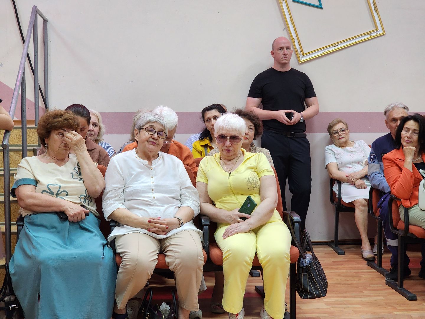 электросталь, жители,  выездная администрация, павловский посад, капитальный ремонт, ремонт крыши,