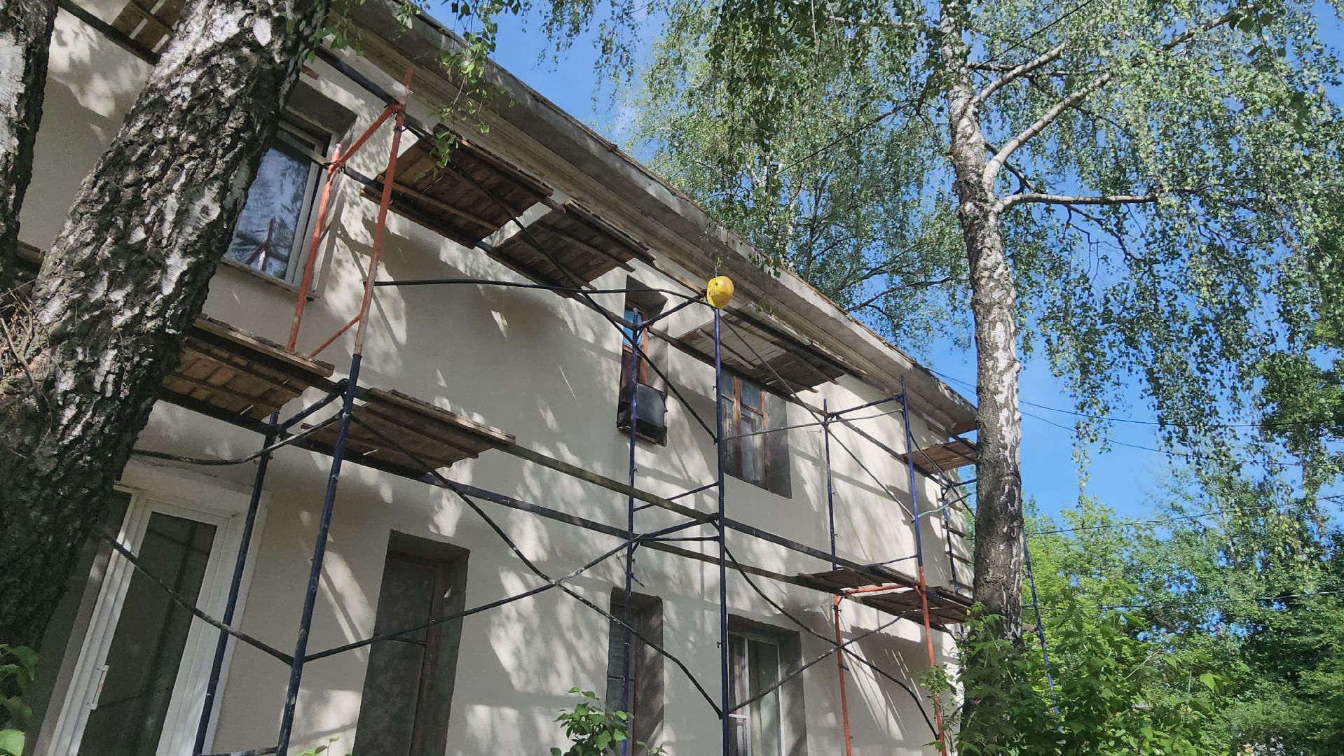 серпухов, улица новослободская, ремонт фасада дома, ремонт кровли,