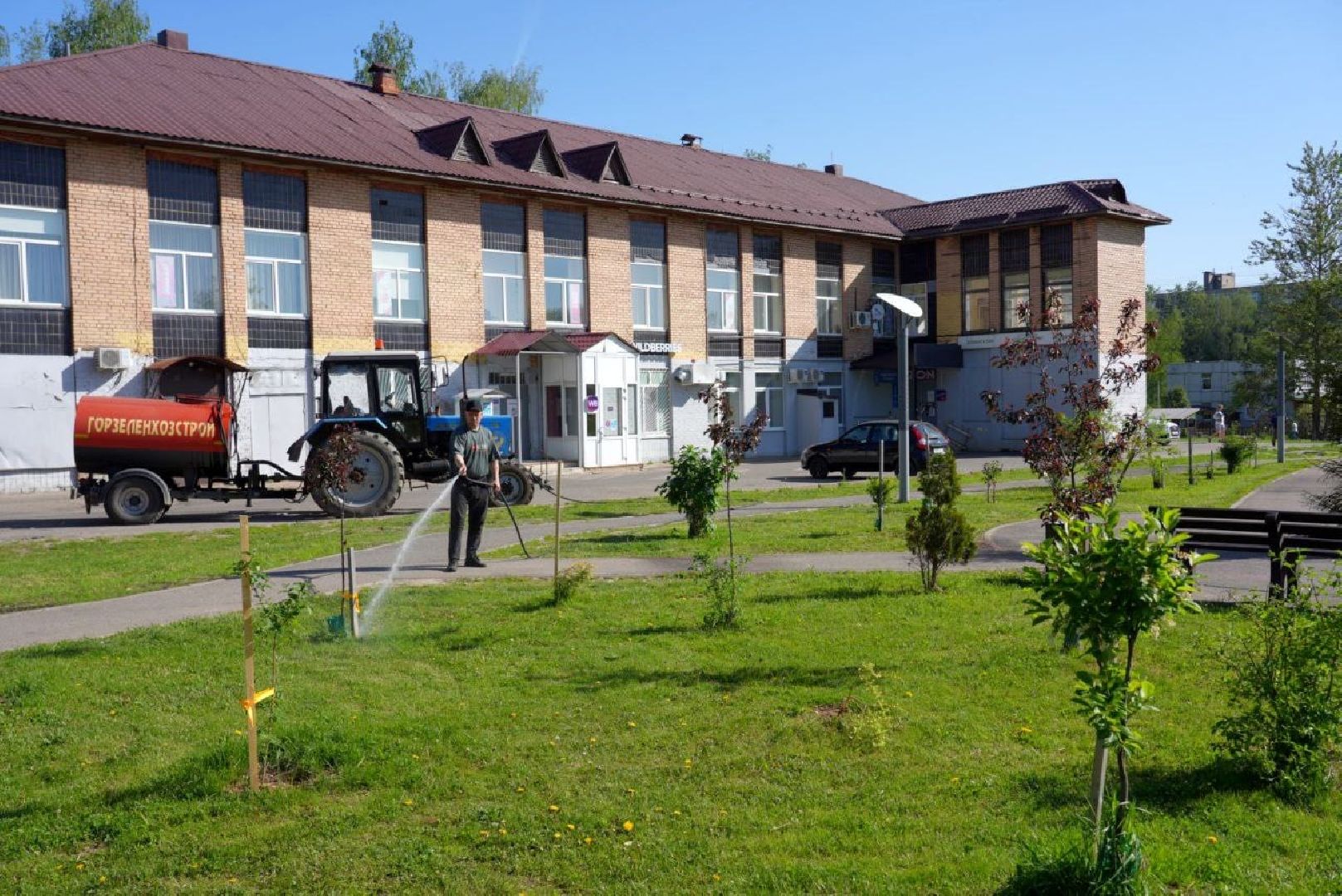 озеленение , летний душ, полив , коммунальные службы , поливомоечные машины , сергиев посад , сергиево-посадский городской округ,