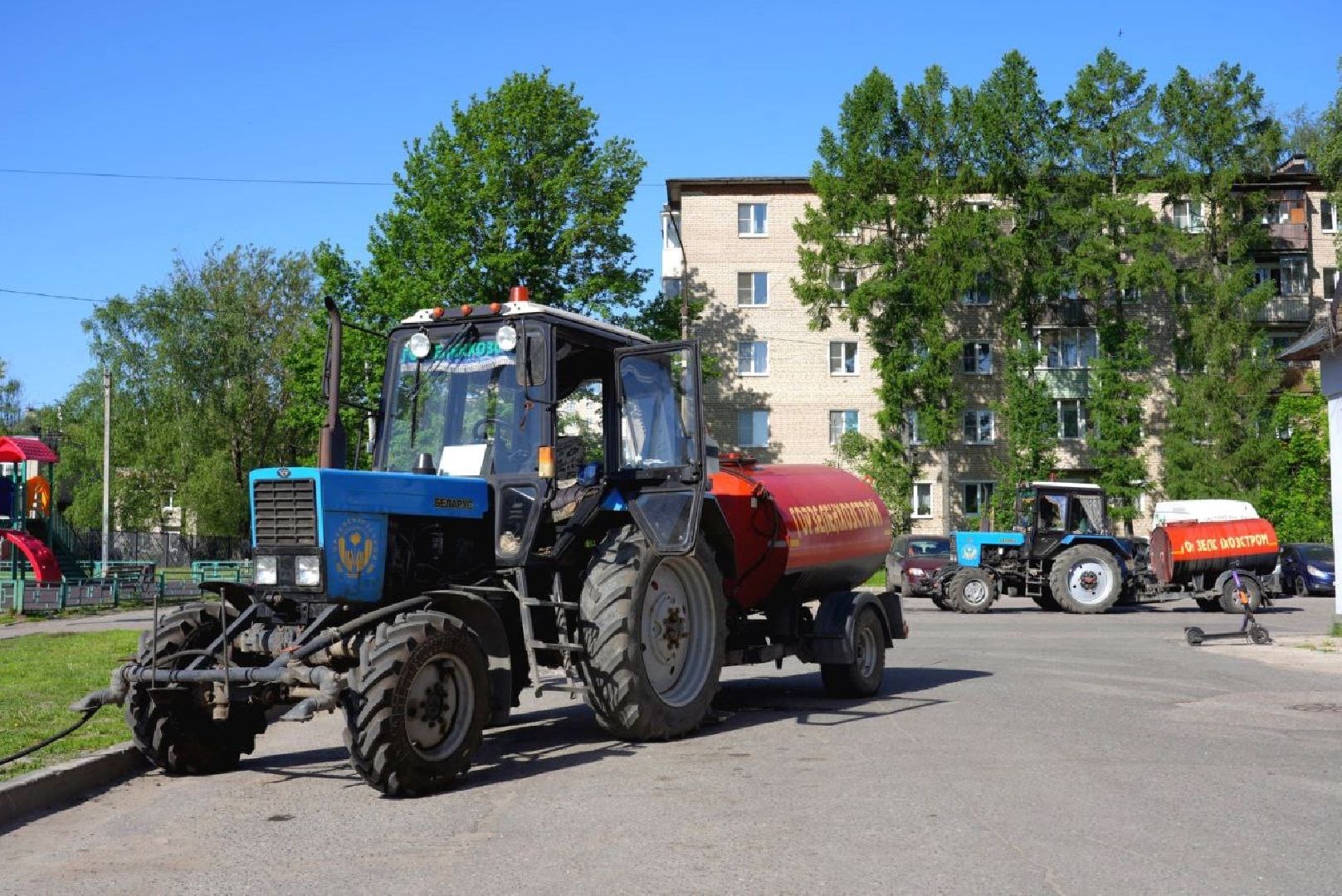 озеленение , летний душ, полив , коммунальные службы , поливомоечные машины , сергиев посад , сергиево-посадский городской округ,