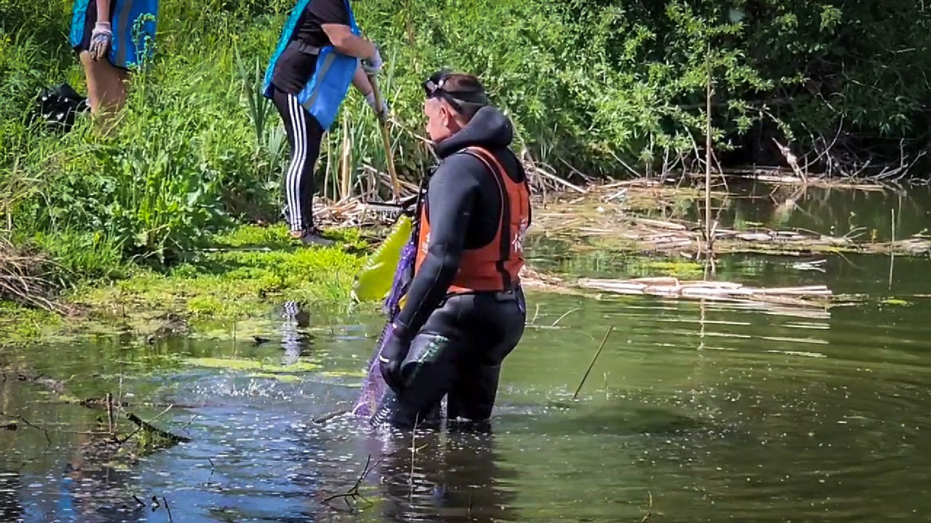 село заворово, очистка пруда в заворово, экологический субботник на пруду,  раменский округ,