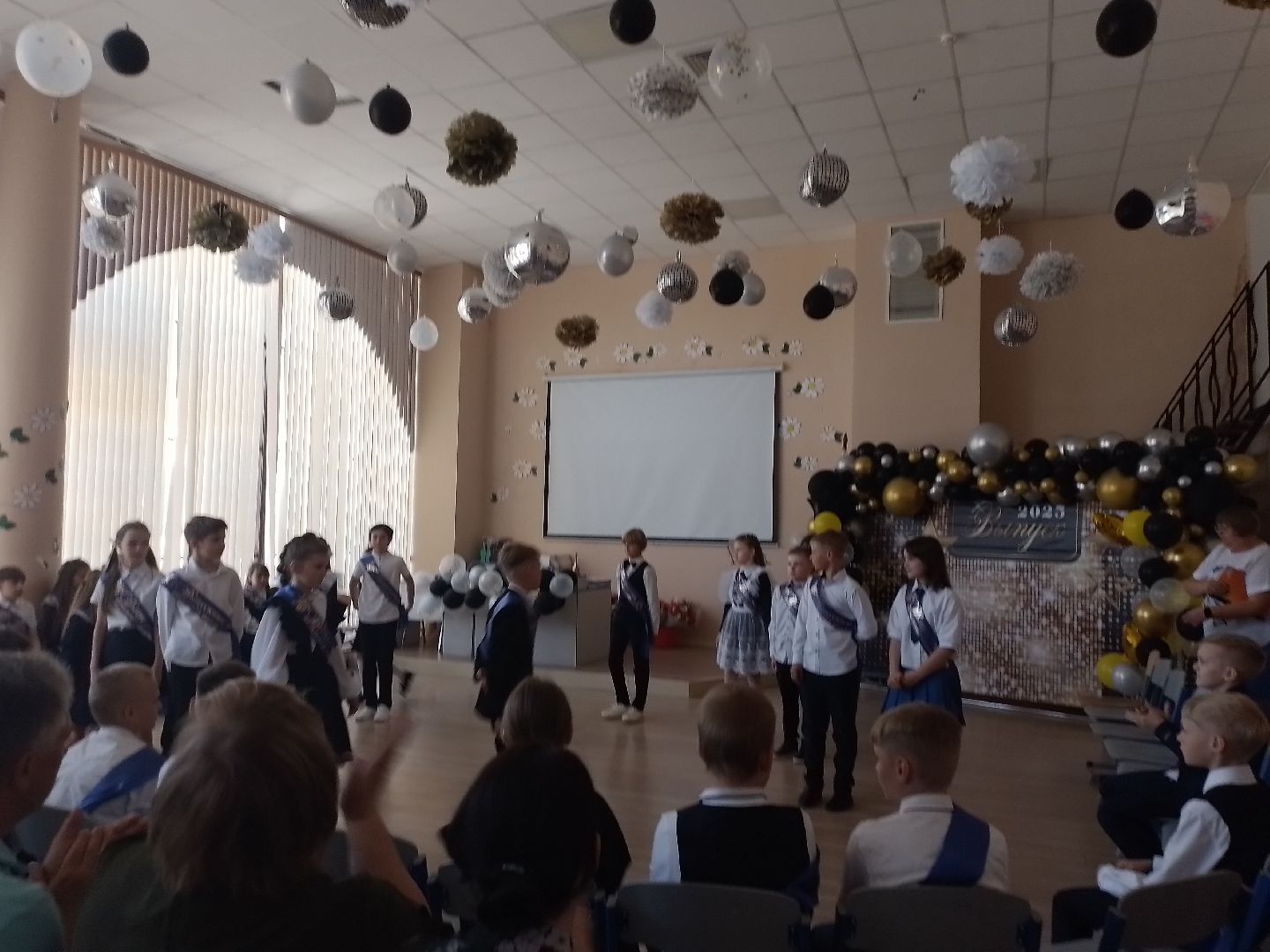 городской округ восход, школа, последний звонок, 4 класс, начальная школа, выпускники 2025, выпускной 4 класс,