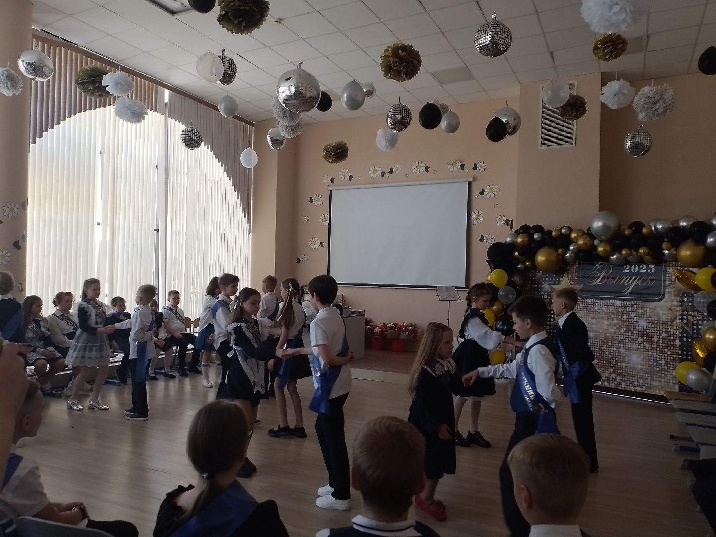 городской округ восход, школа, последний звонок, 4 класс, начальная школа, выпускники 2025, выпускной 4 класс,