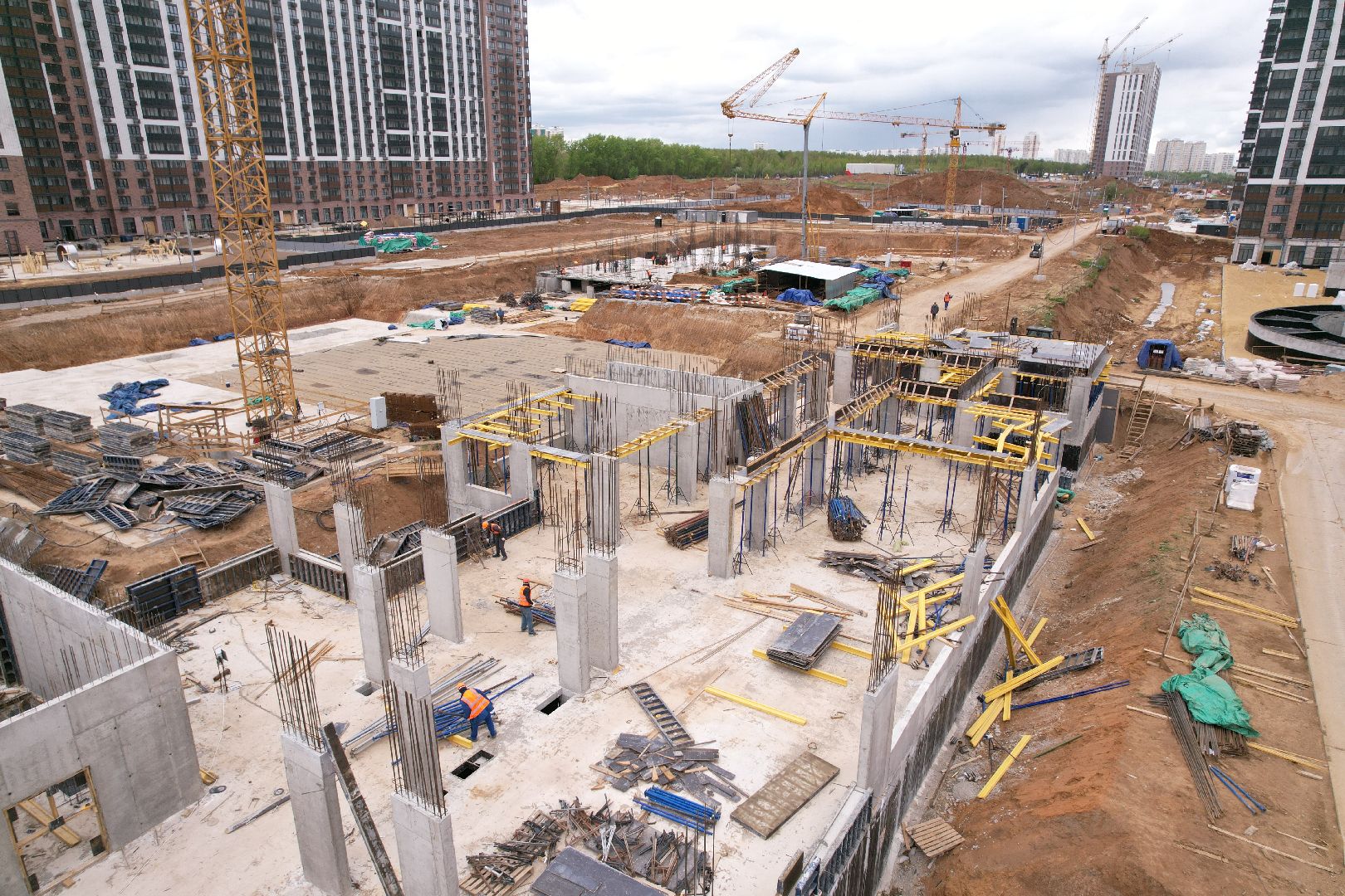 видео с коптера, школа в жк 1-й южный, школа в ленинском,