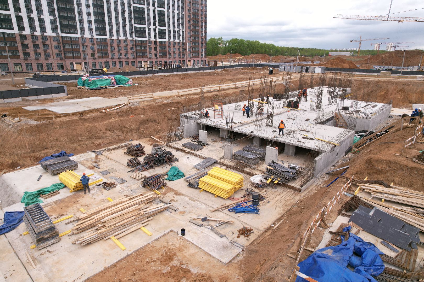 видео с коптера, школа в жк 1-й южный, школа в ленинском,