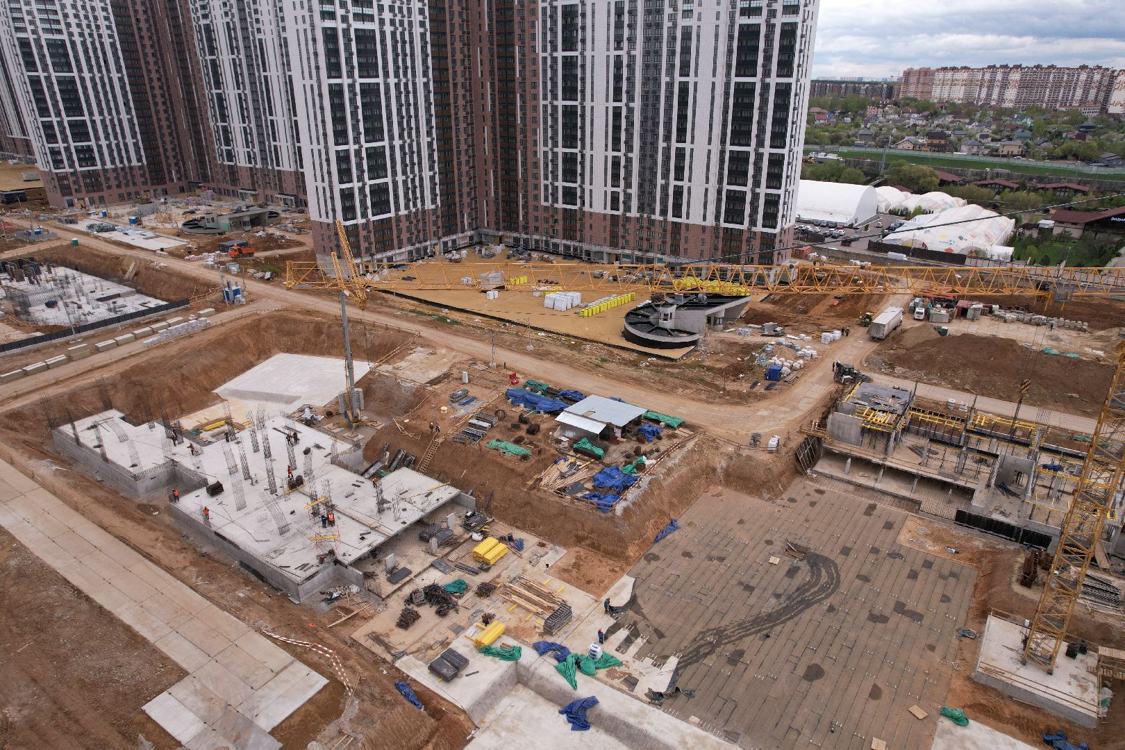 видео с коптера, школа в жк 1-й южный, школа в ленинском,
