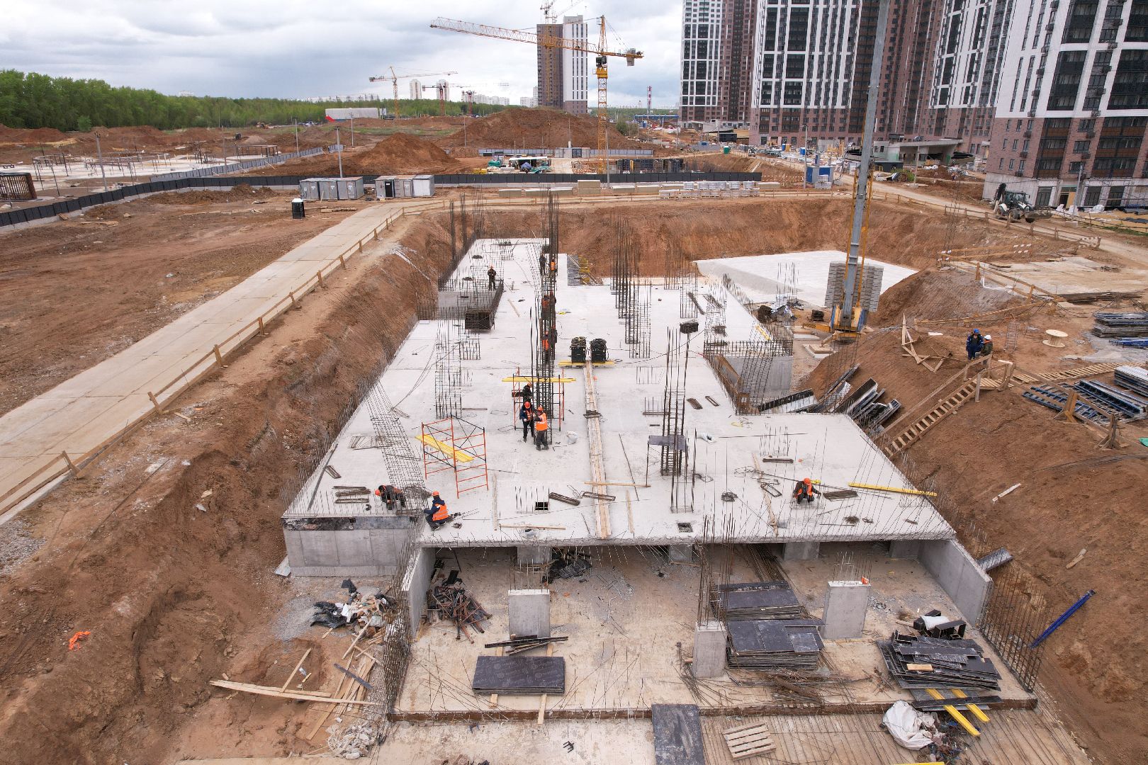 видео с коптера, школа в жк 1-й южный, школа в ленинском,