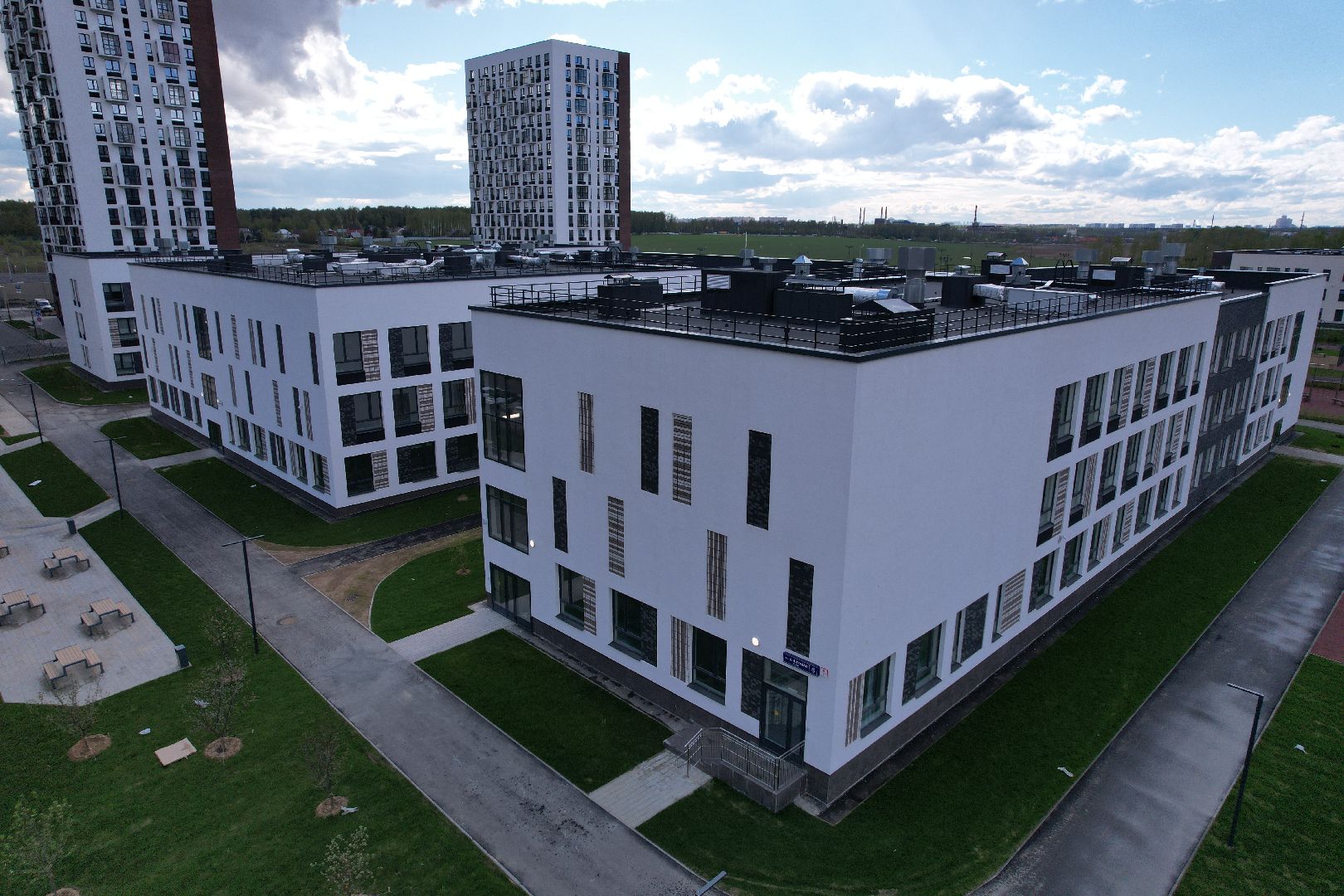 видео с коптера, школа в жк пригород лесное, школа в ленинском,