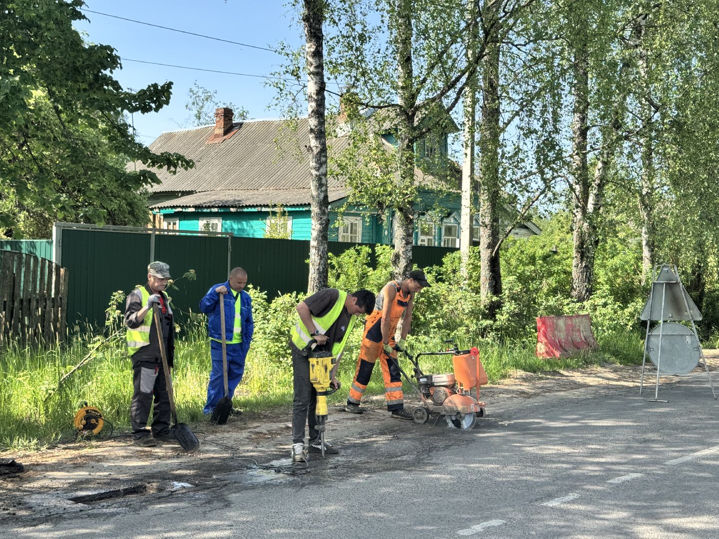 шаховская, ямочный ремон, ямочный ремонт дорог, горячий асфальт,