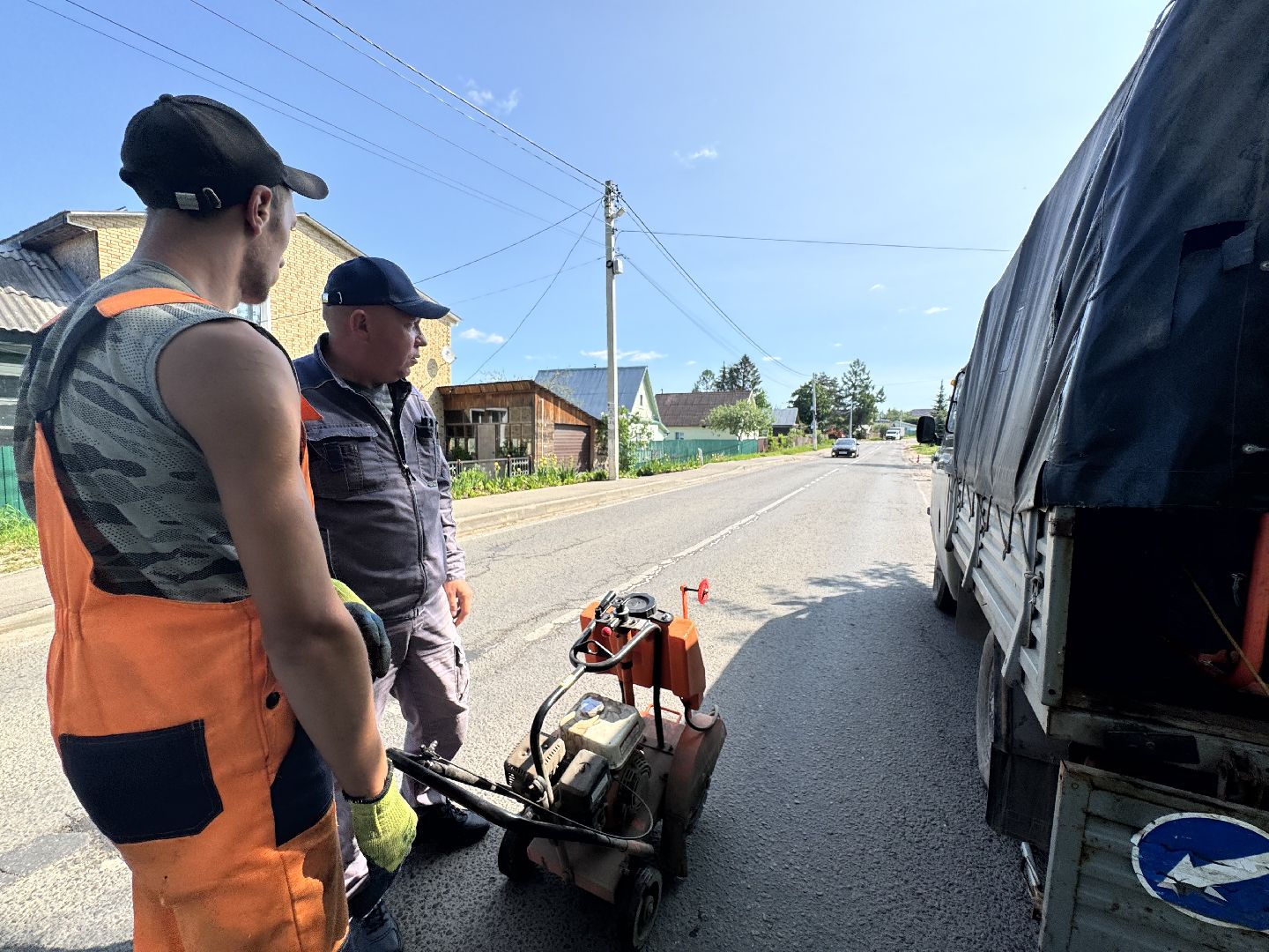 шаховская, ямочный ремон, ямочный ремонт дорог, горячий асфальт,