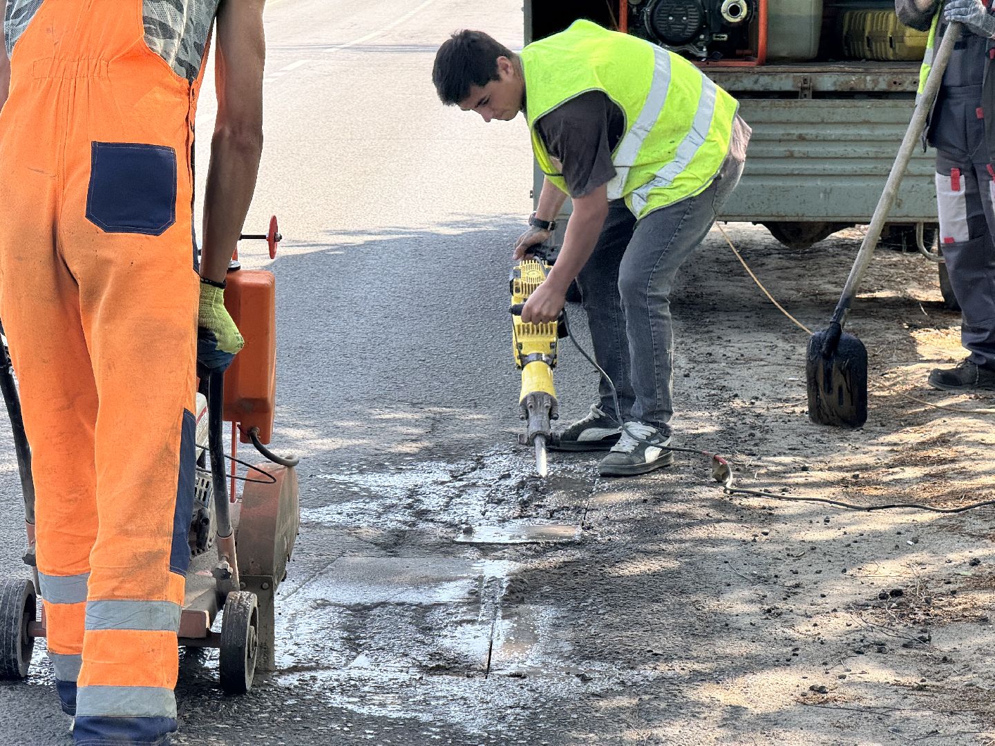 шаховская, ямочный ремон, ямочный ремонт дорог, горячий асфальт,