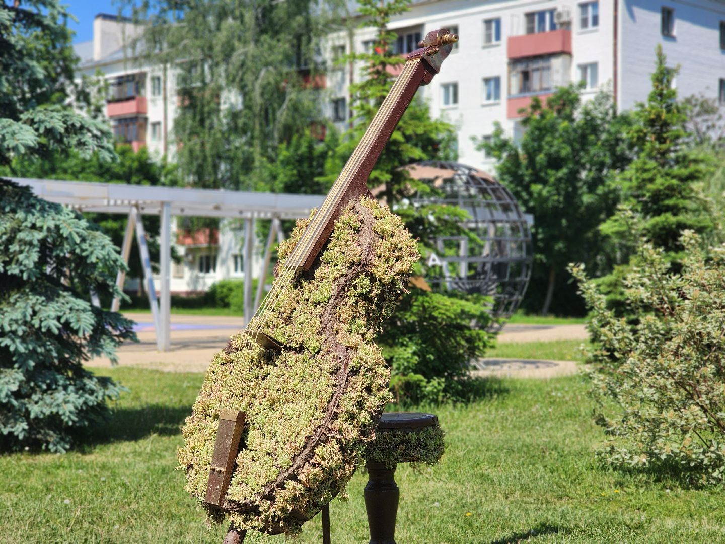 королёв, благоустройство в королеве, необычные фигуры,