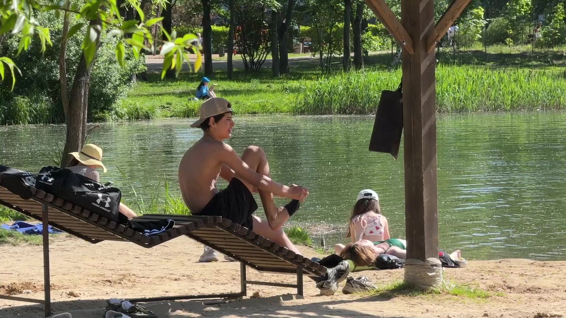 реутов, парк, фабричный пруд, купальный сезон,